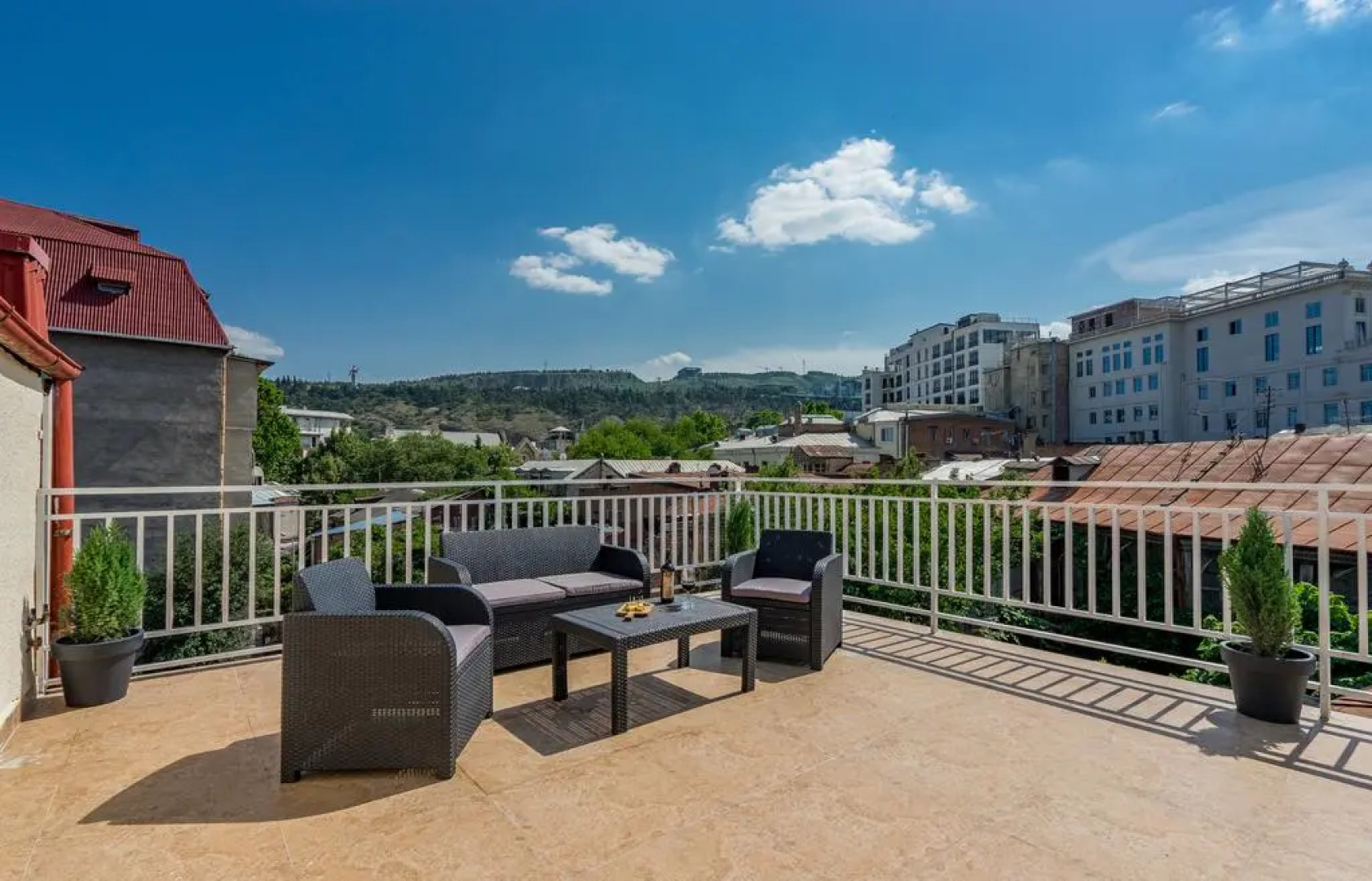 Imperial House Hotel