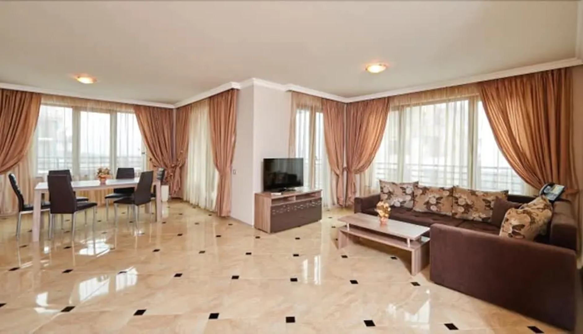 Boutique Rose Gardens Beach & SPA Hotel