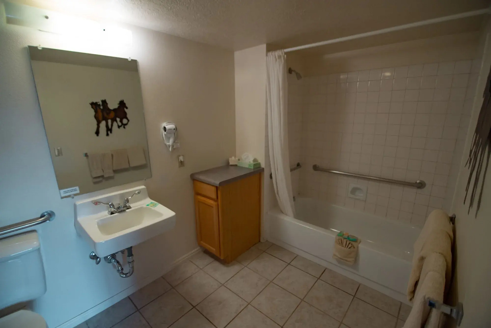 Broken Spur Inn & Steakhouse