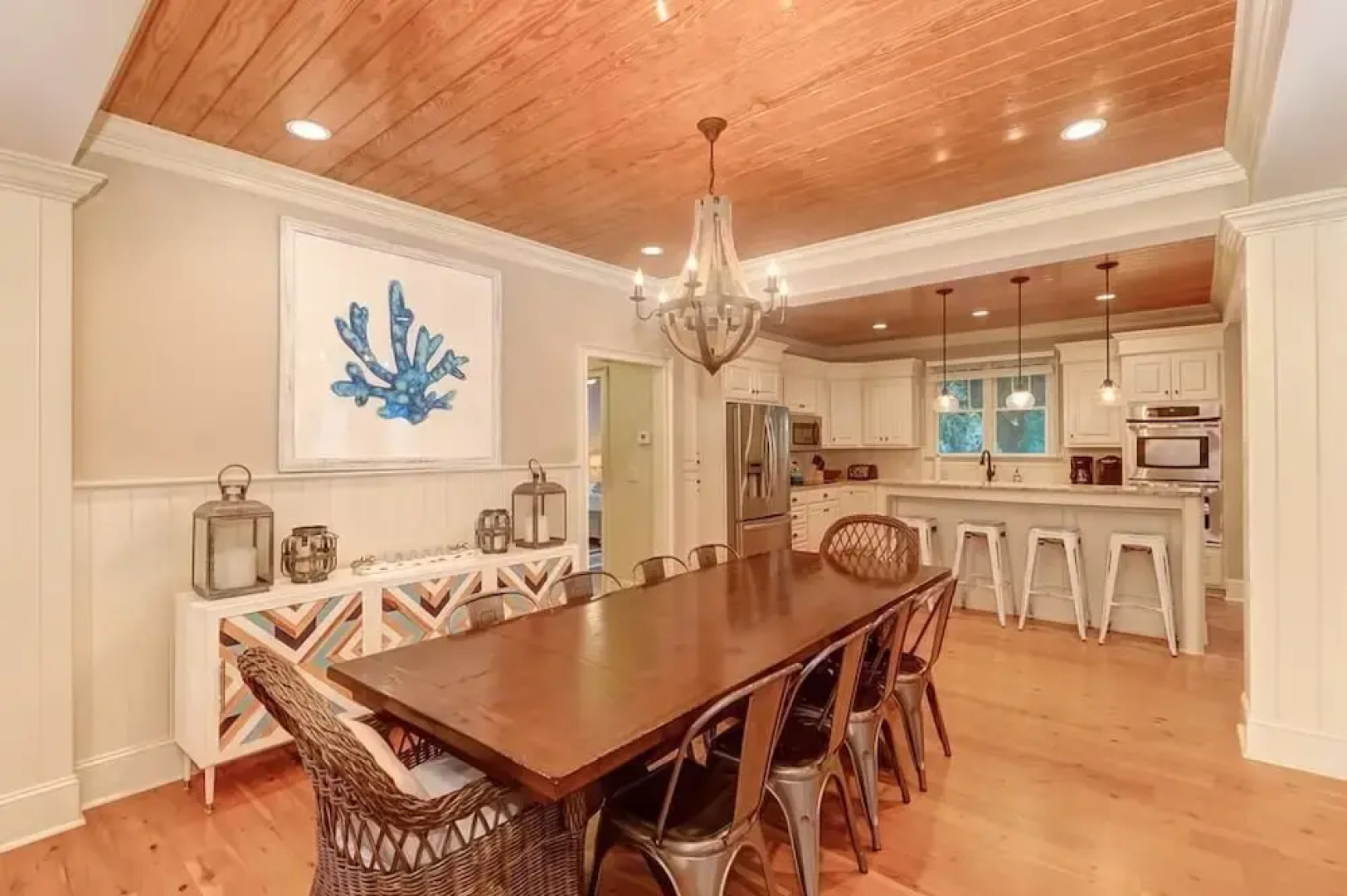 2602 Hartnett Boulevard