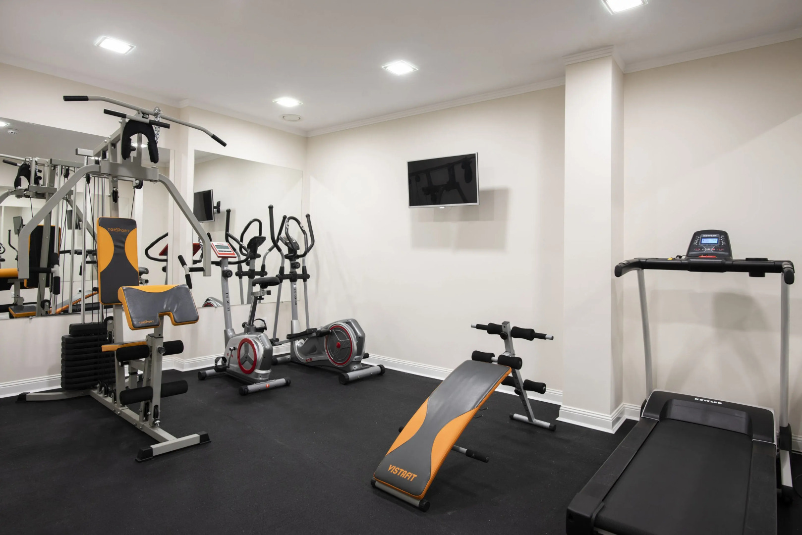 Family Hotel Business Club