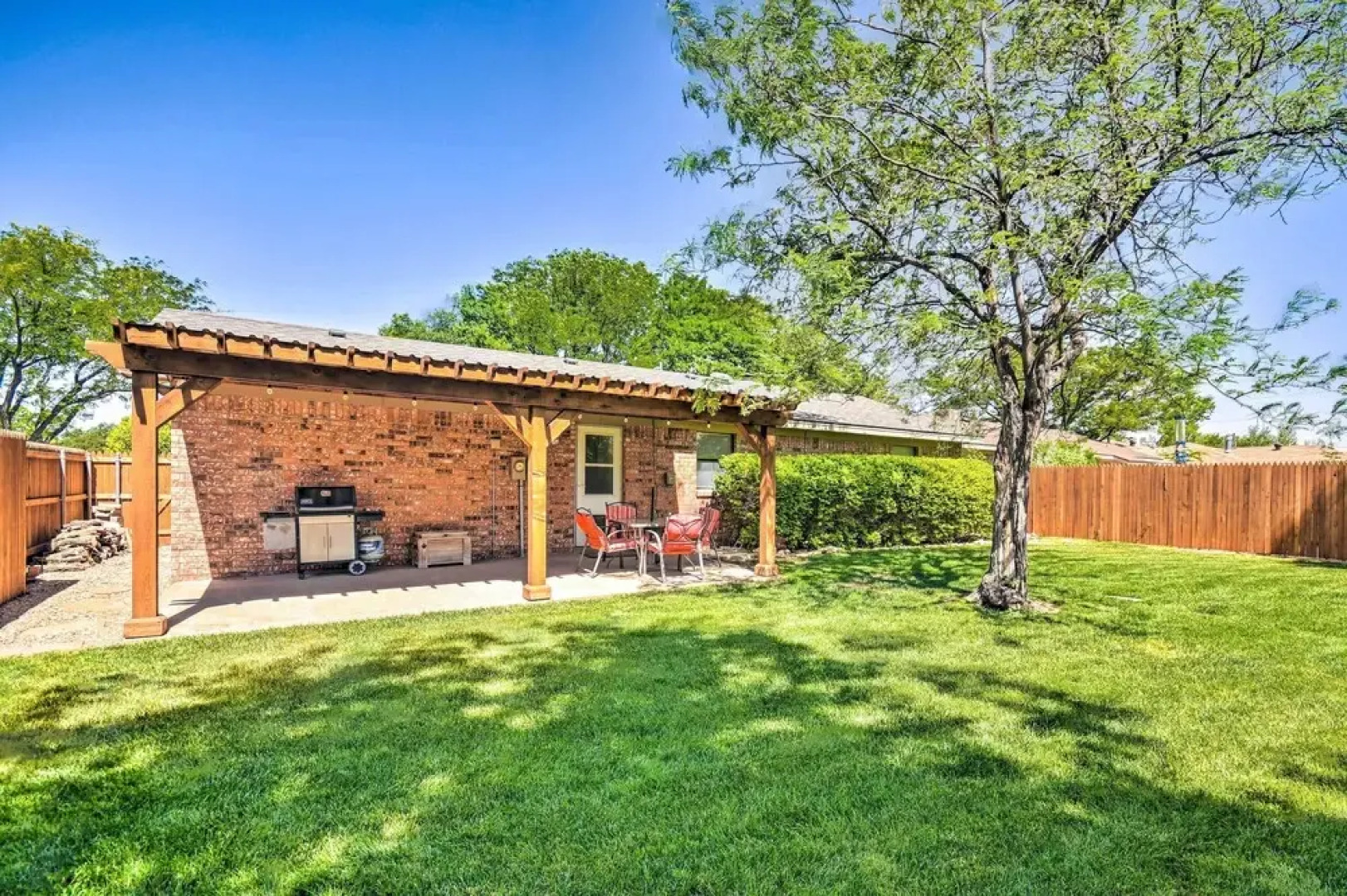 Unique Ranch-style Home < 2 Mi to Downtown!