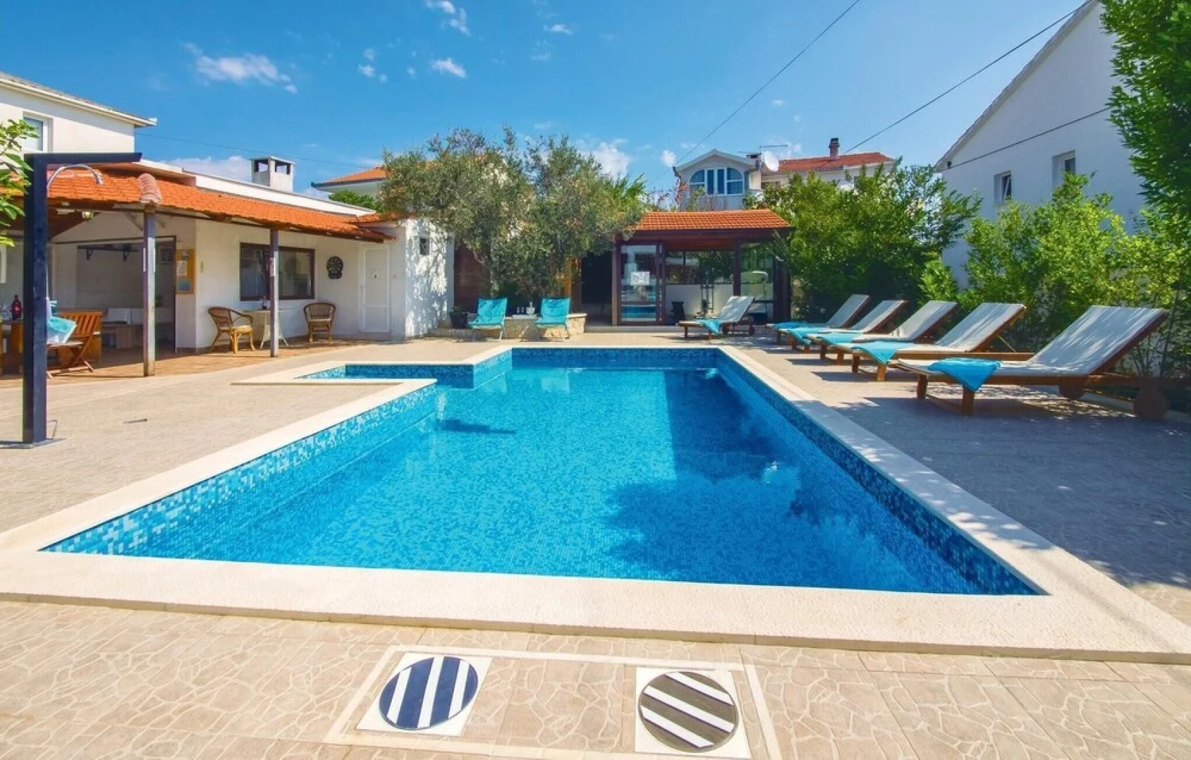 Awesome Home in Okrug Gornji With Sauna, Wifi and 5 Bedrooms