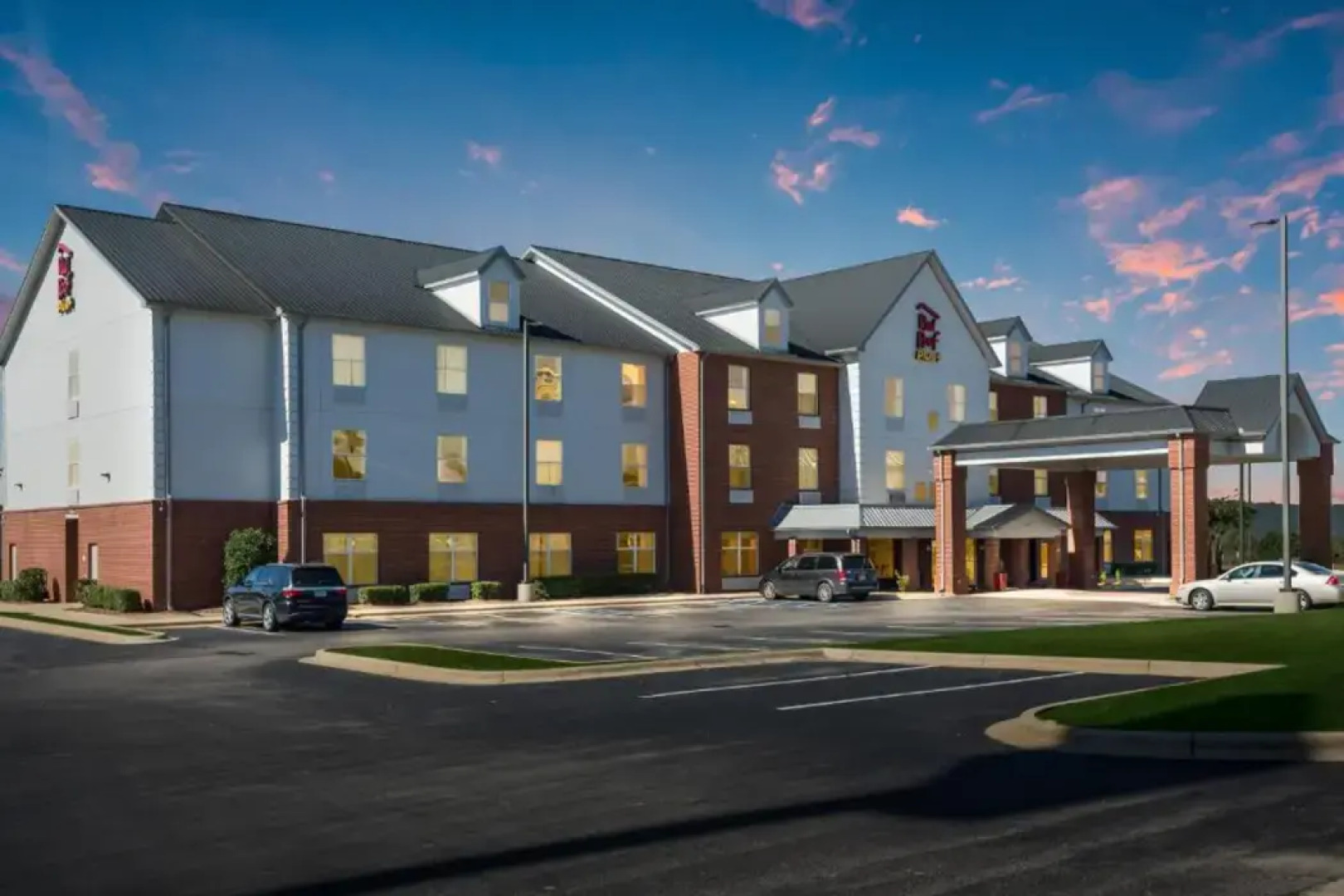 Red Roof Inn PLUS & Suites Birmingham - Bessemer
