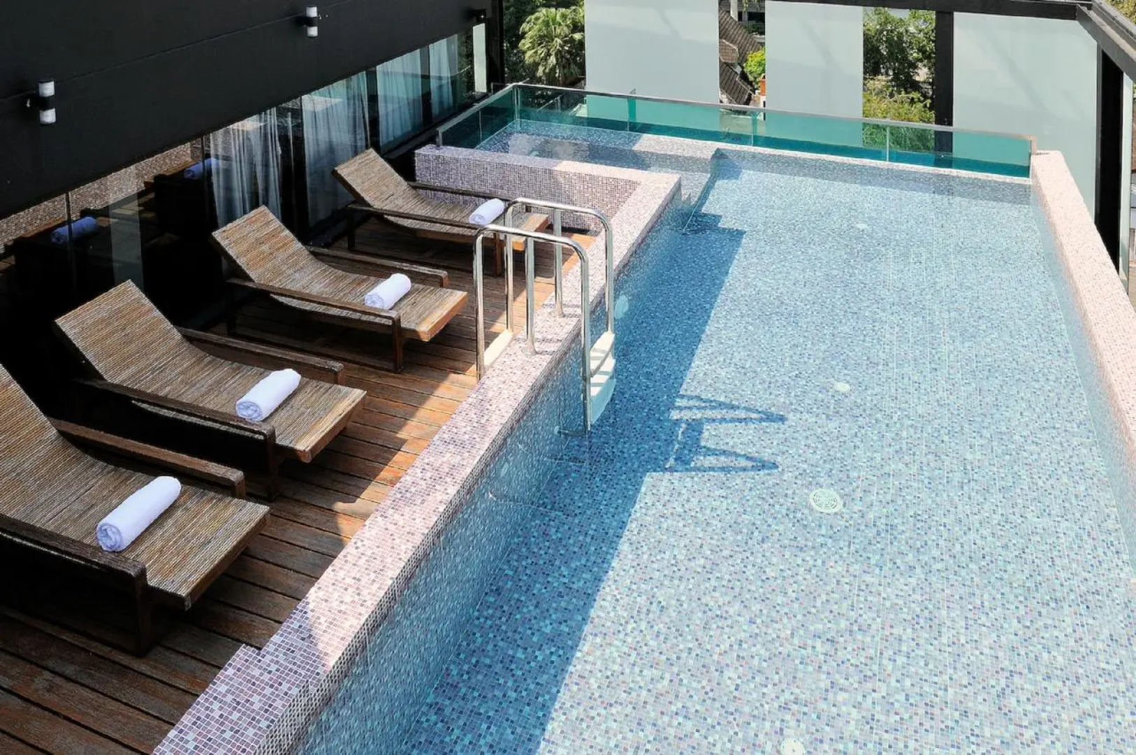 I Galleria Sukhumvit 13 (formerly D Varee Diva Hiptique)