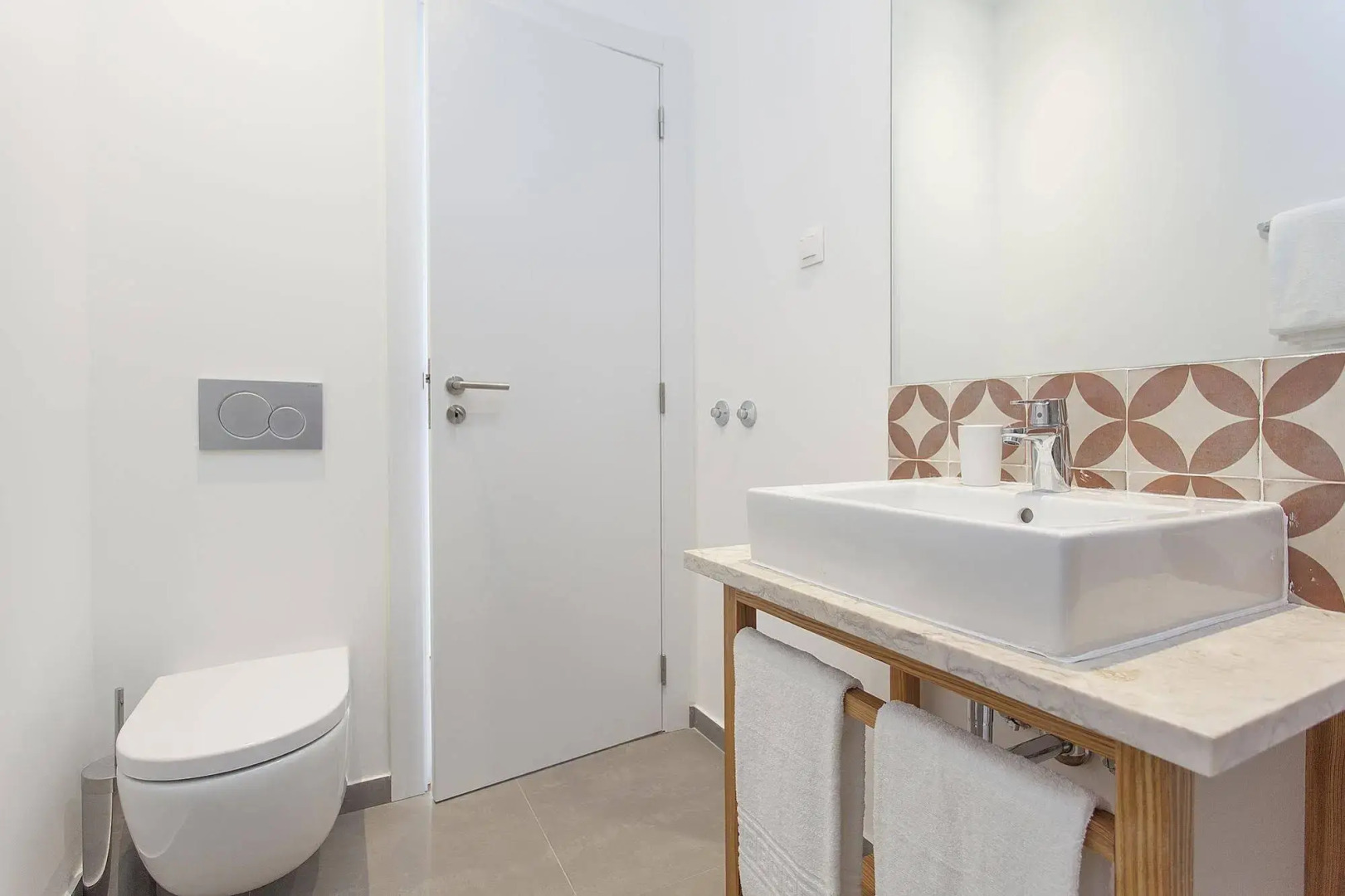 Lisbon Old Town Guest House