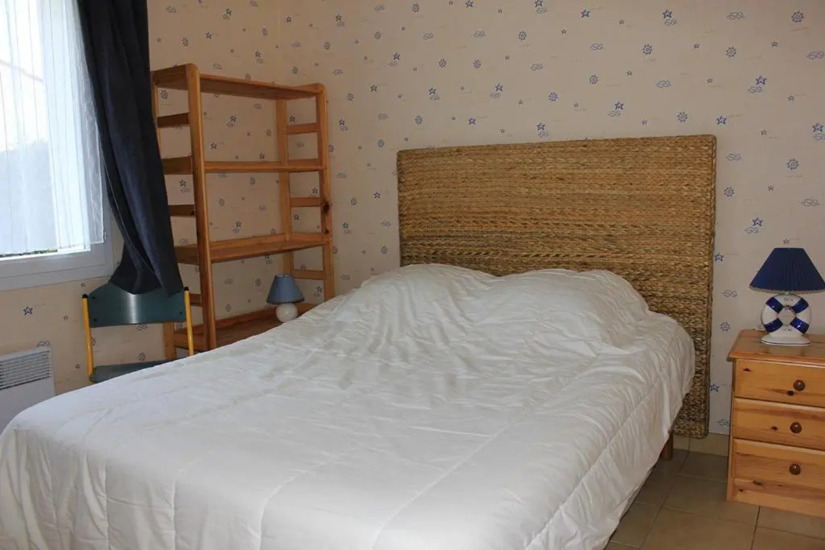 Une sympathique maison de vacances aux volets bleus