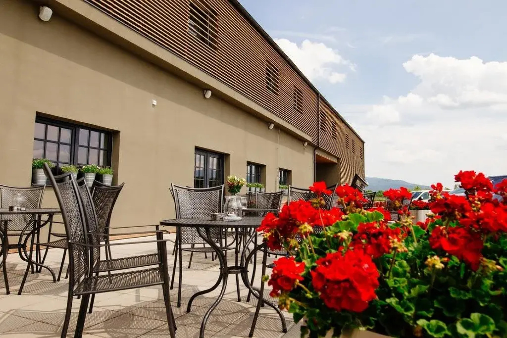 Penzion na letisku - areál SKY PARK