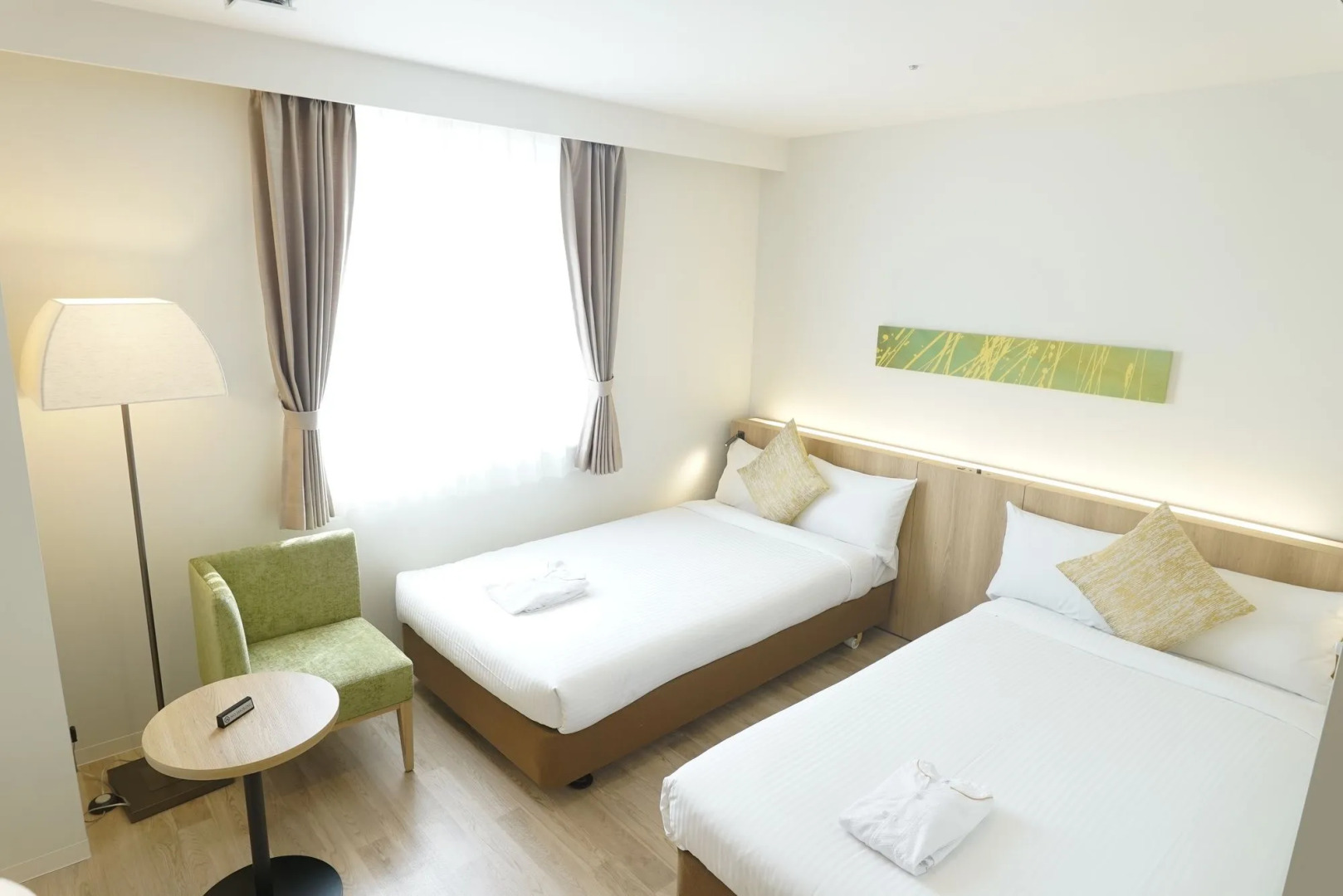 Hot Cross Point SANTA MONICA