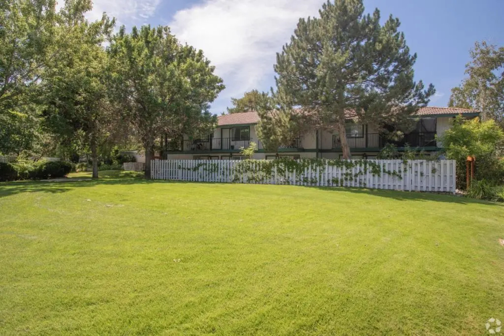 Thunderbird Resort Club