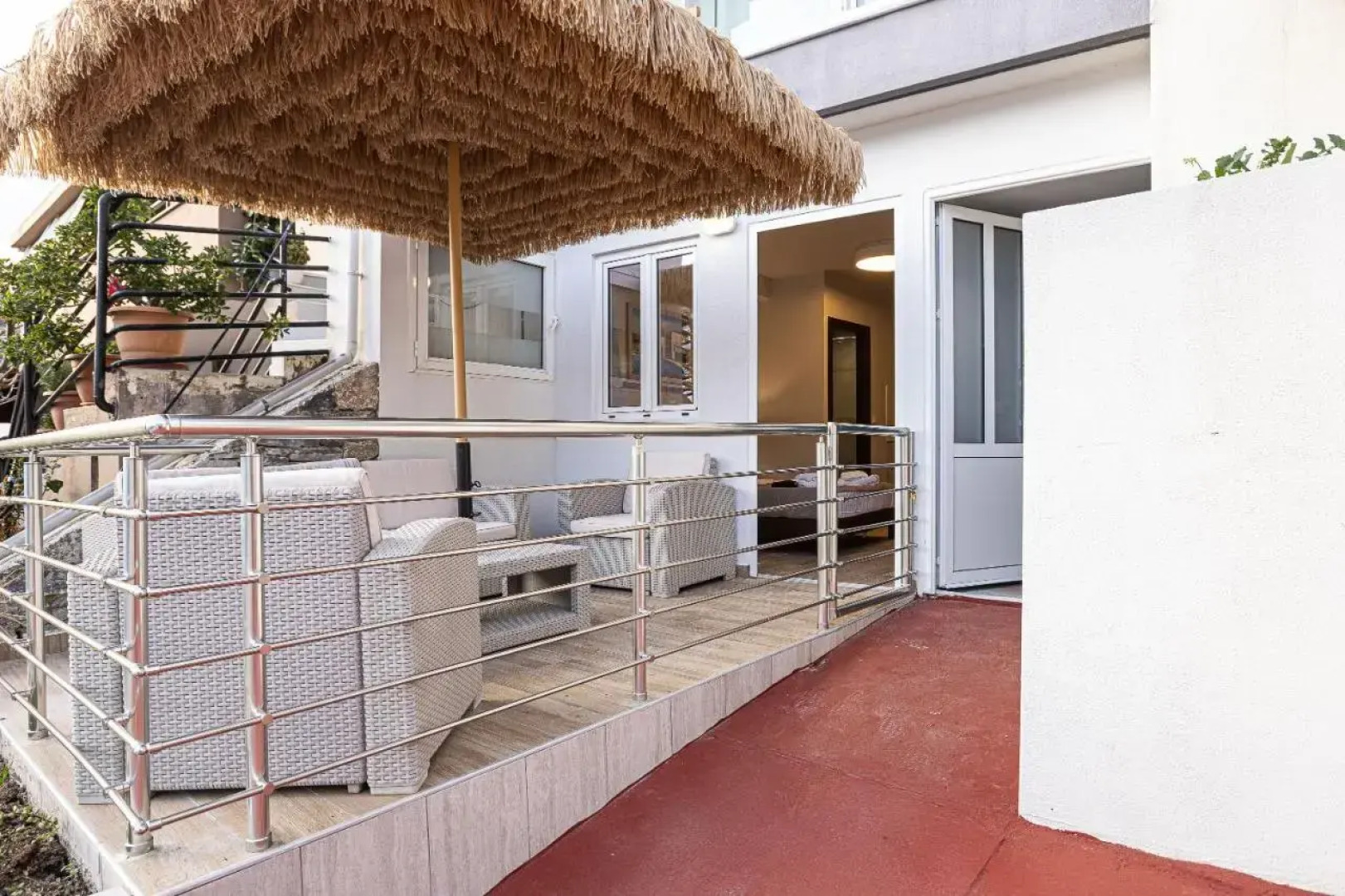 Akrogiali Apartments