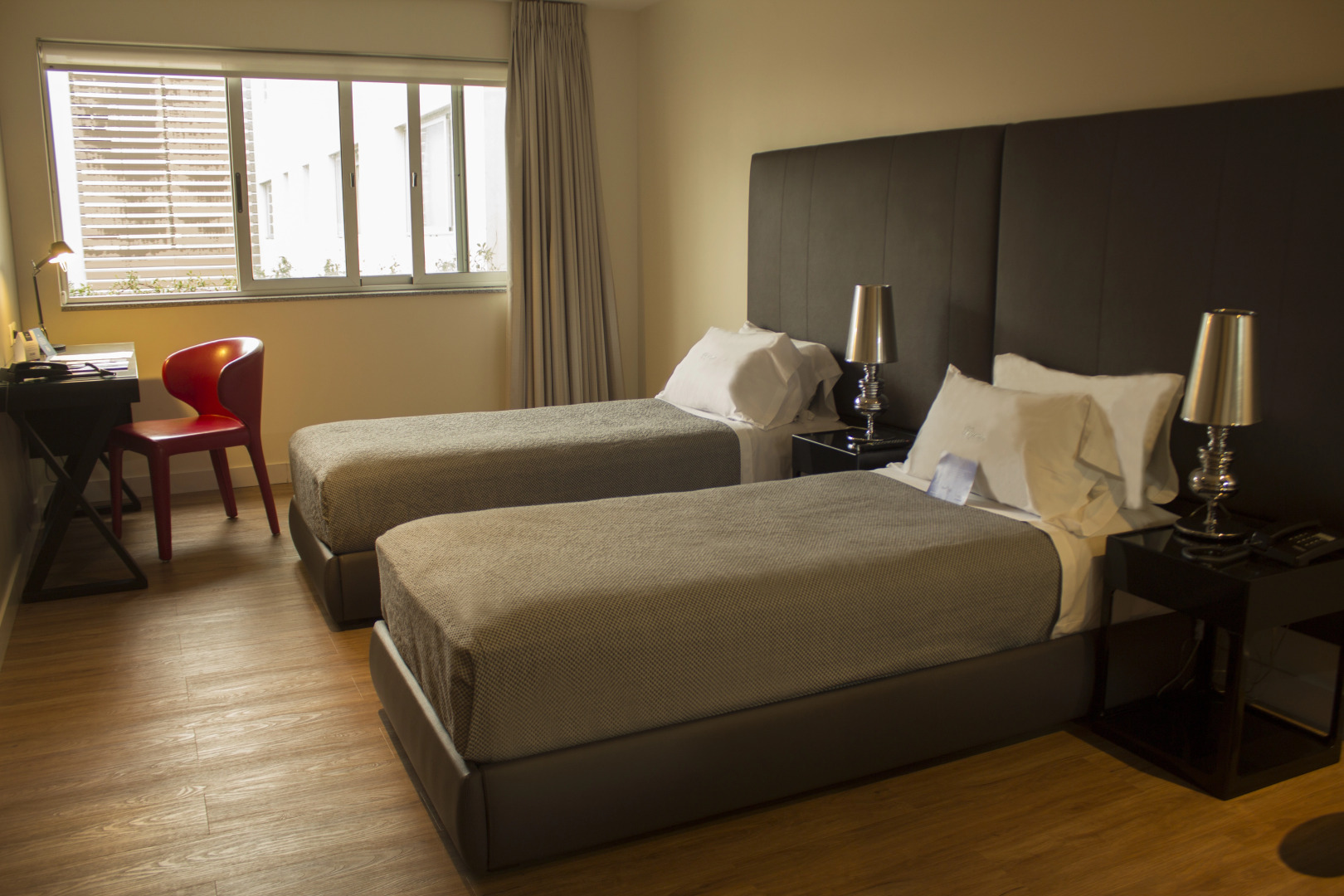 Regency Way Montevideo Hotel