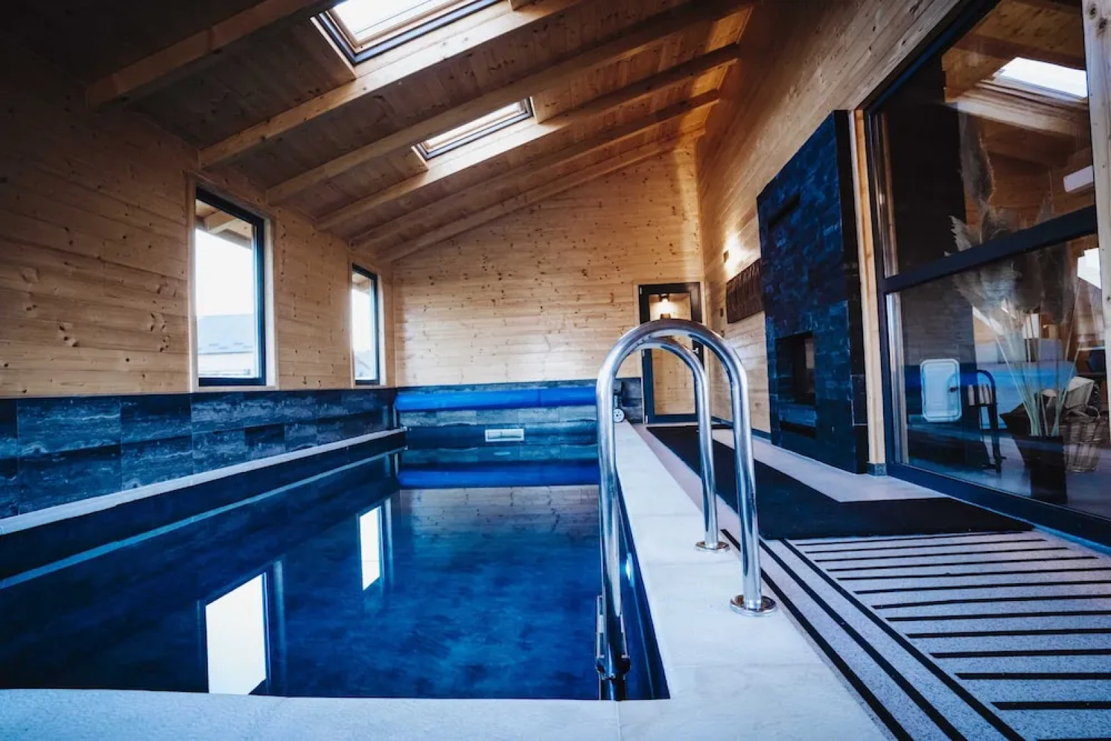 Holiday Home Nightswim Inn