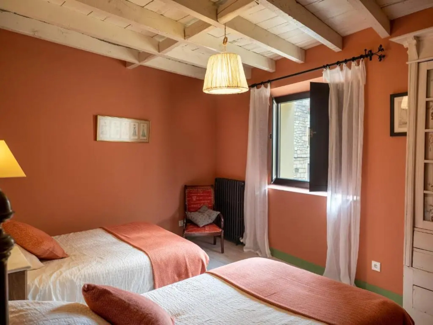 Encantadora Casa de Pueblo con 5 Hab. en Burgos