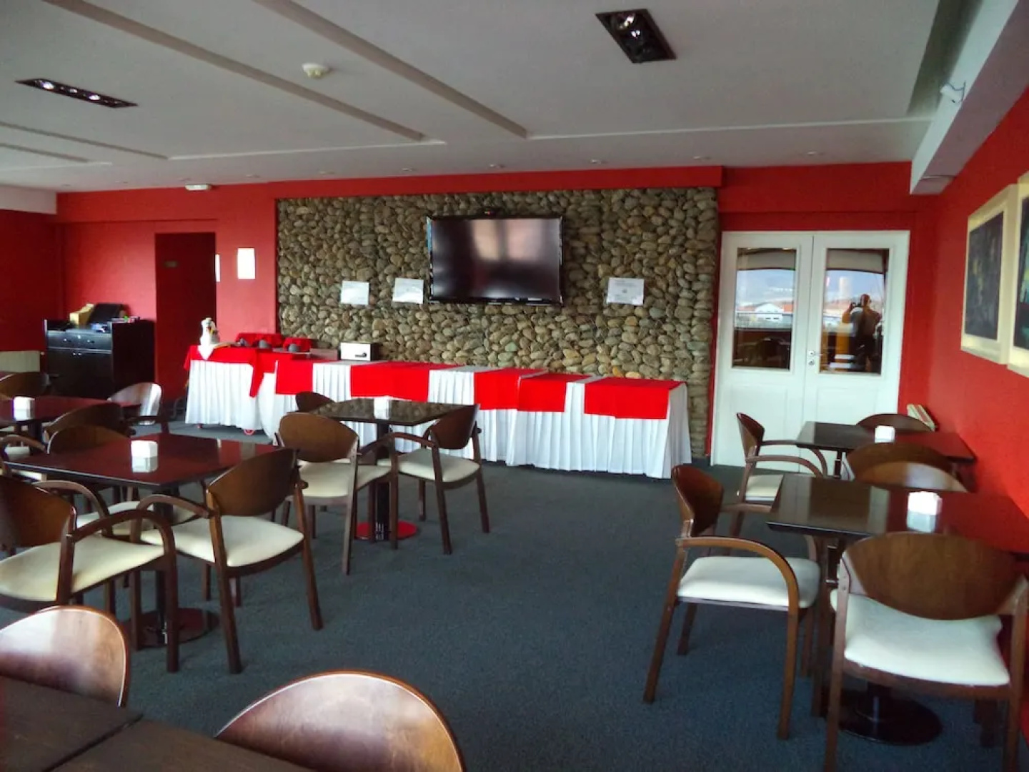 Hotel Mil 810
