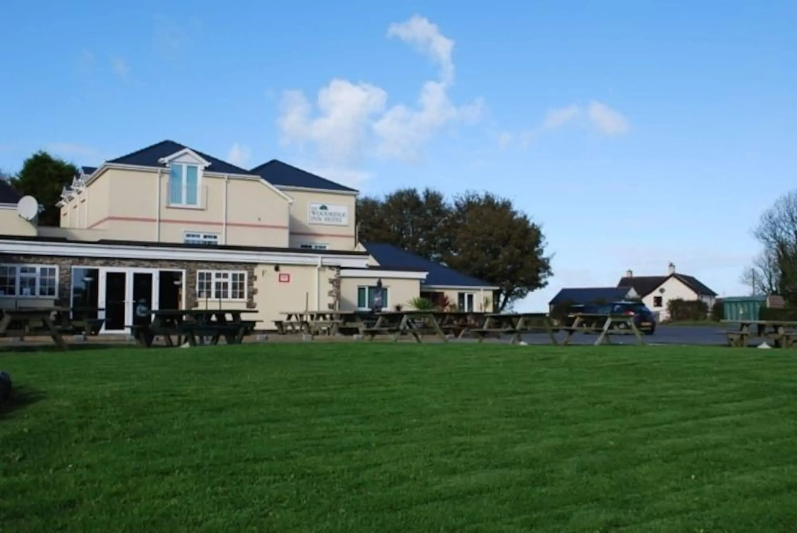 The Woodridge Inn Hotel