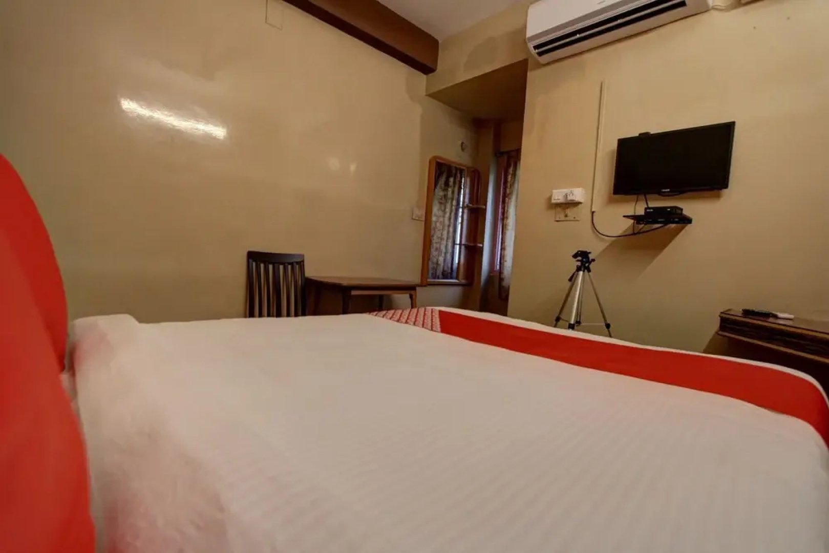 OYO Flagship 31125 Hotel Viknesh