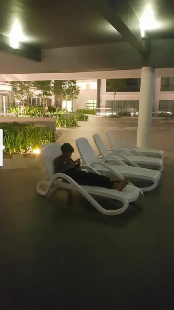 D Aura Homestay Zeva Residence