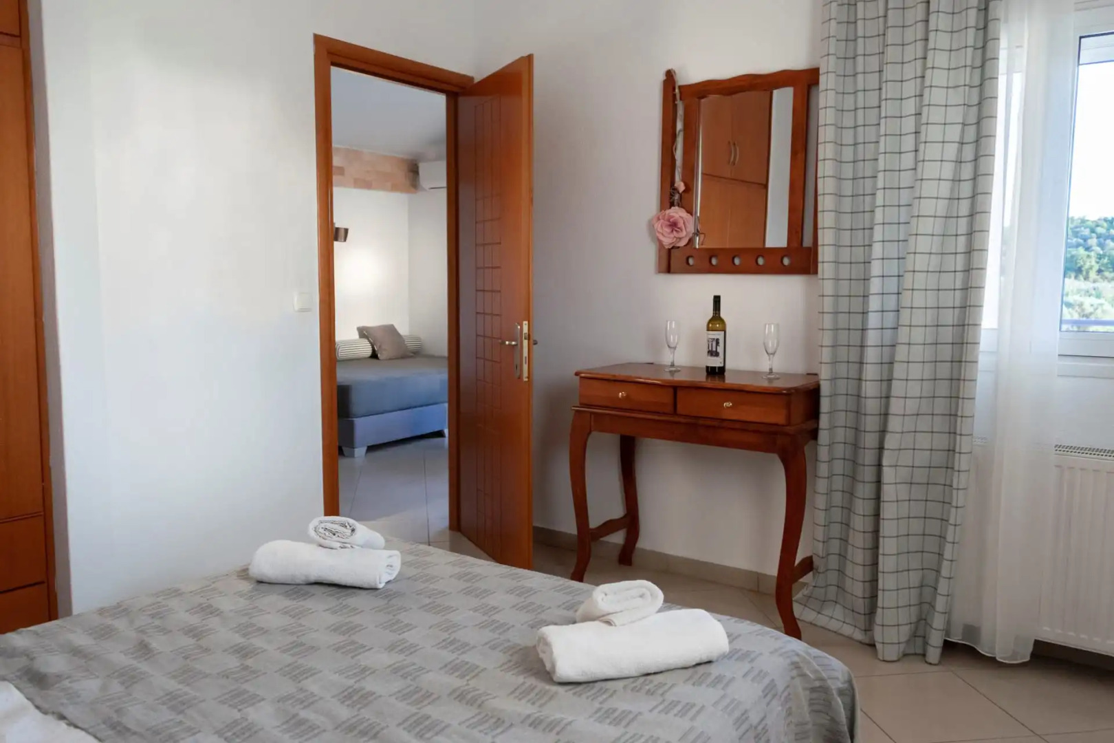 Kapahi Sea View Apartments & Suites