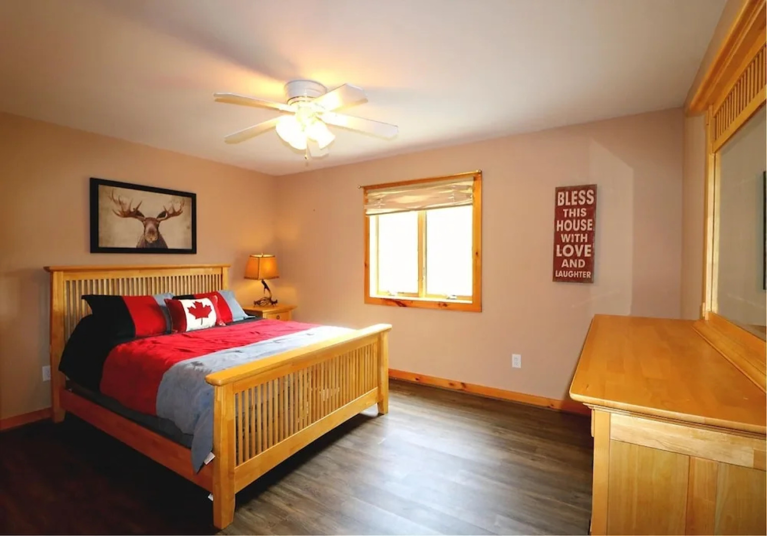 Northwood Views 4 Bedroom Chalet by Redawning