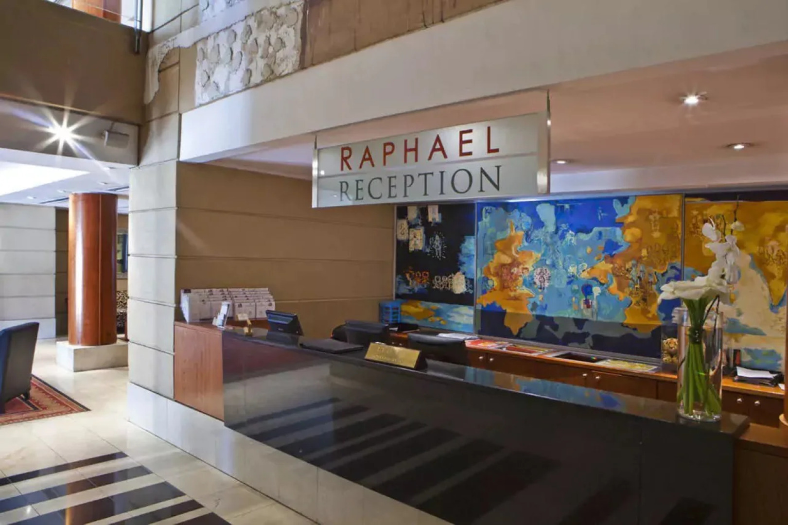 Raphael Penthouse Suites