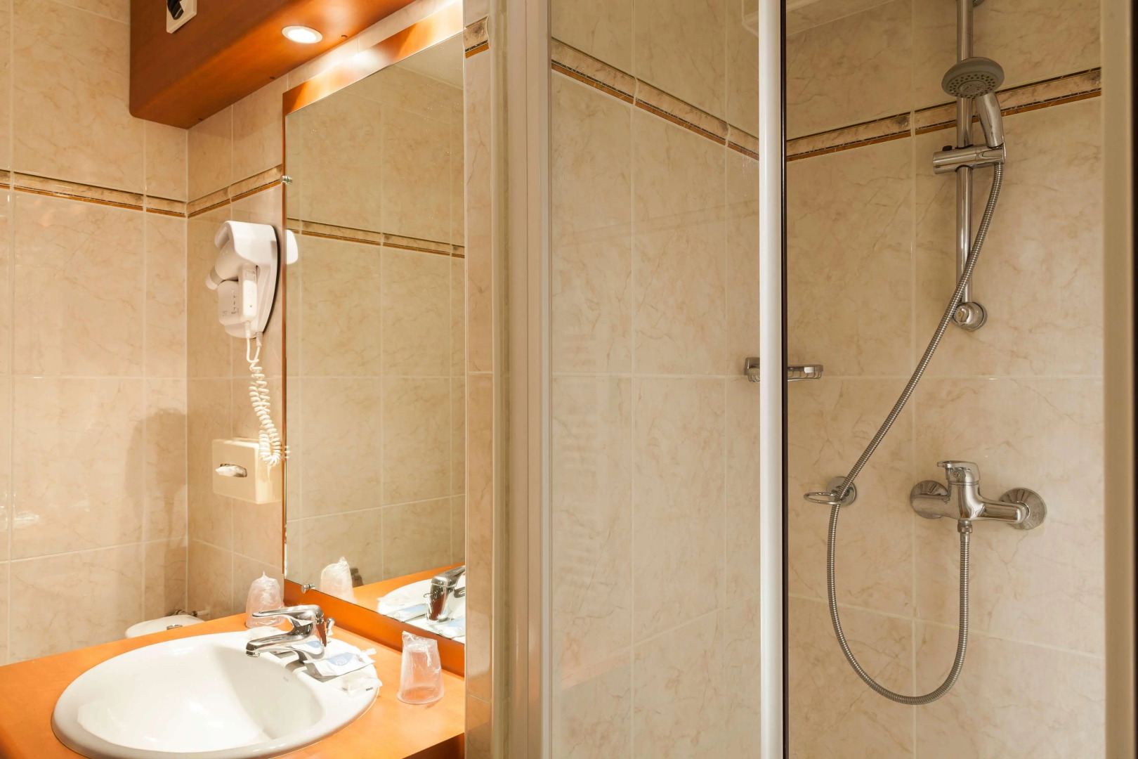 Kyriad Tours - Saint Pierre des Corps Gare