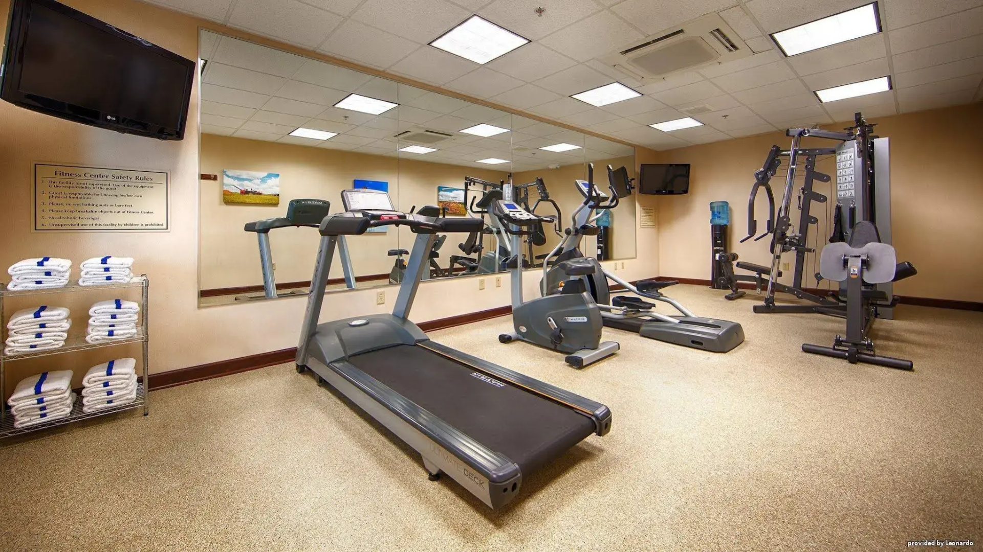 Green Mill Village Hotel & Suites, BW Signature Collection
