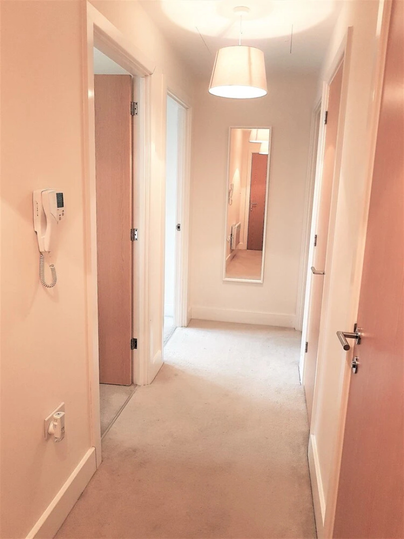 MK City Centre 2 Bed Serviced Apartment