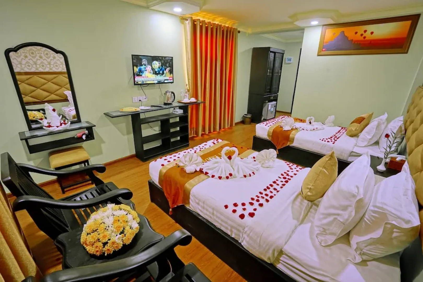 Royal Ruby Hotel
