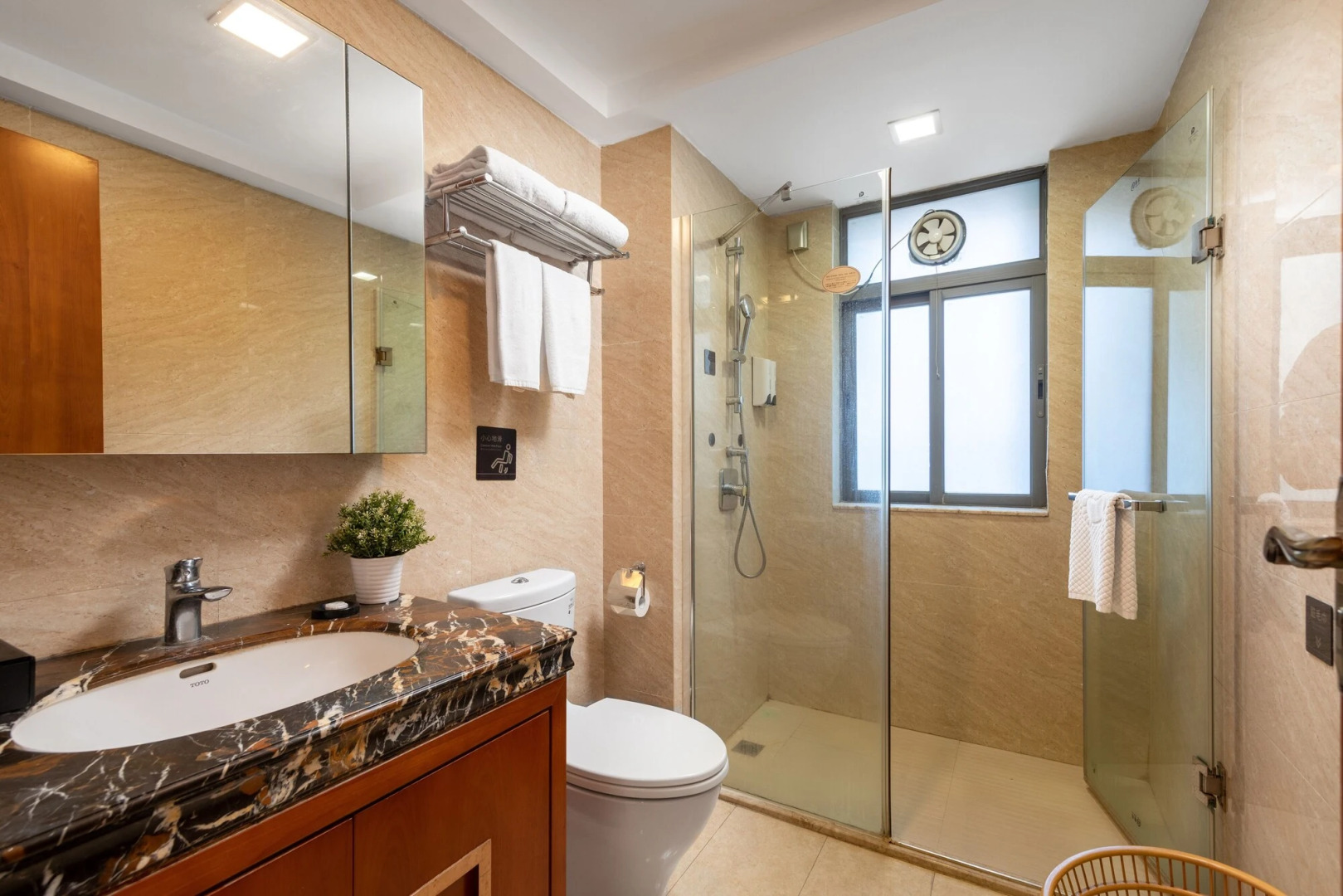 Poltton International Apartment (Foshan Zumiao Lingnan Tiandi Branch)