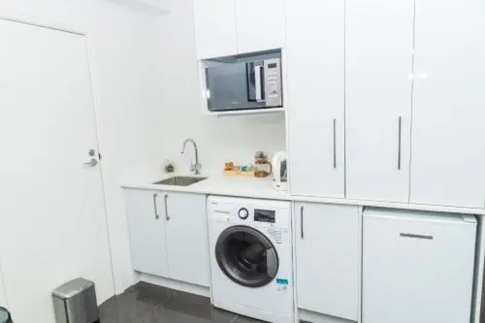 Auckland Centre Studio w/ Pool and Gym