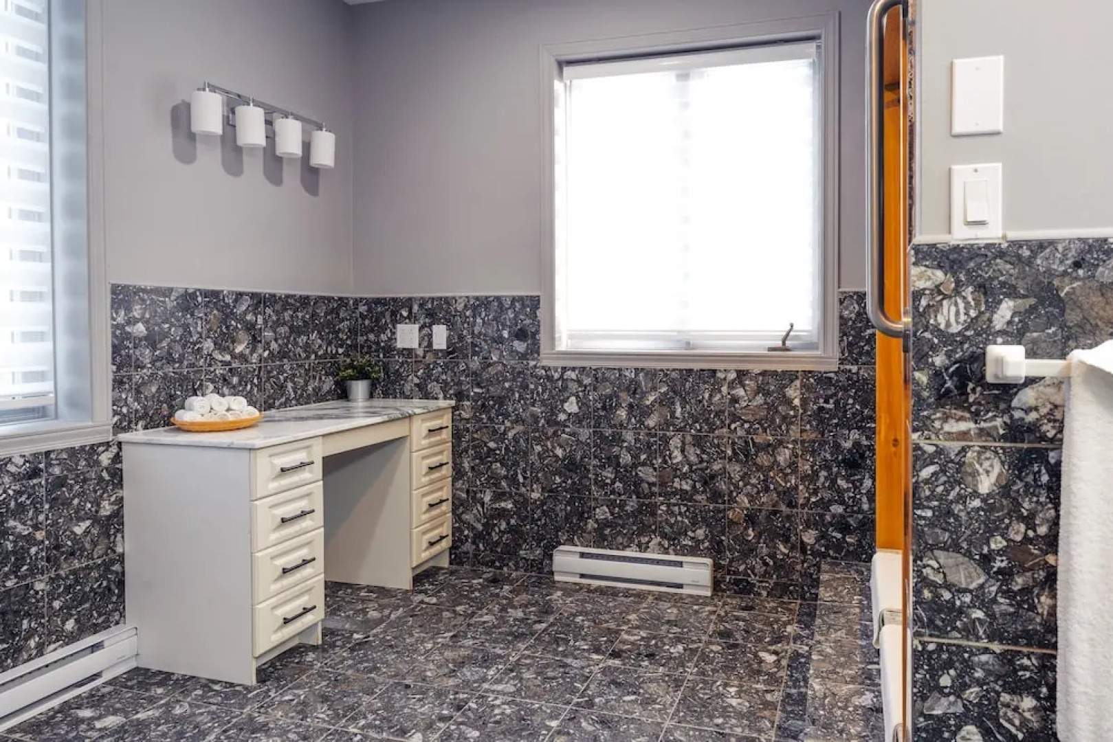 Maison des Geais Bleus