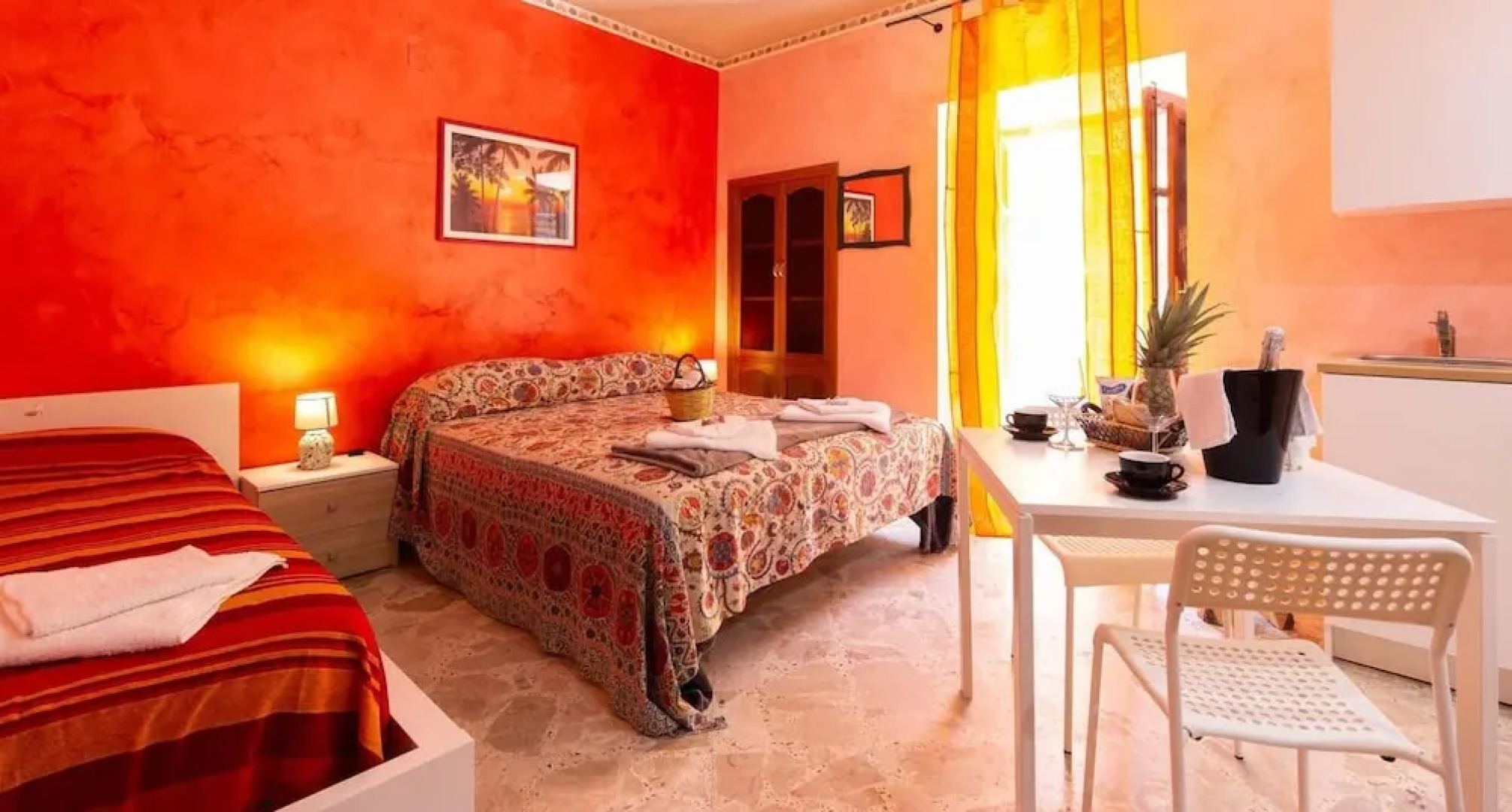 Studio in Castelbuono, With Wonderful City View, Balcony and Wifi