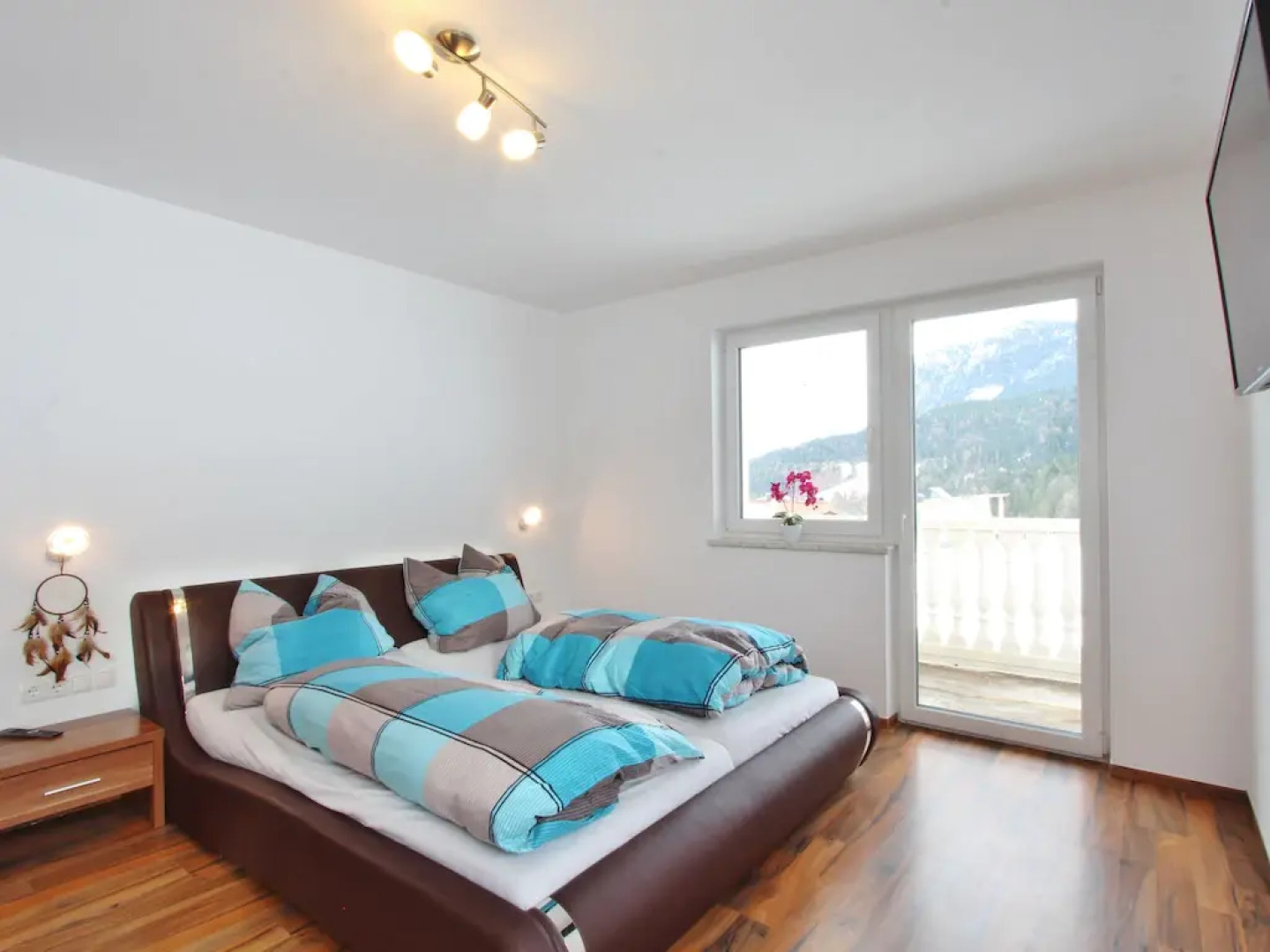 Spacious Villa With Garden in Hinterthiersee