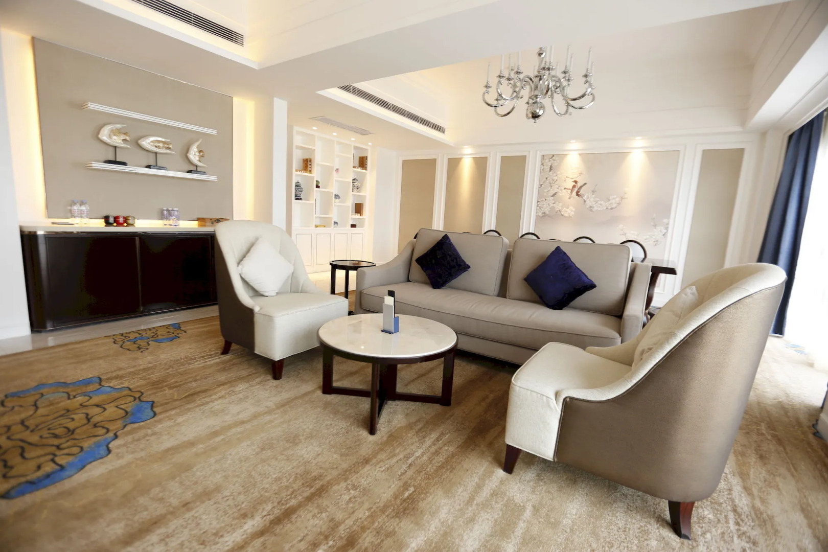 Dayhello International Hotel