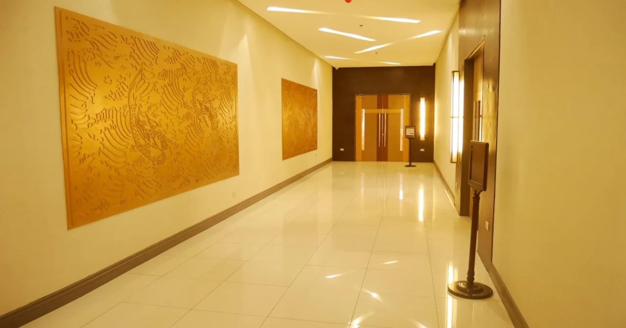 Circle Inn - Hotel & Suites