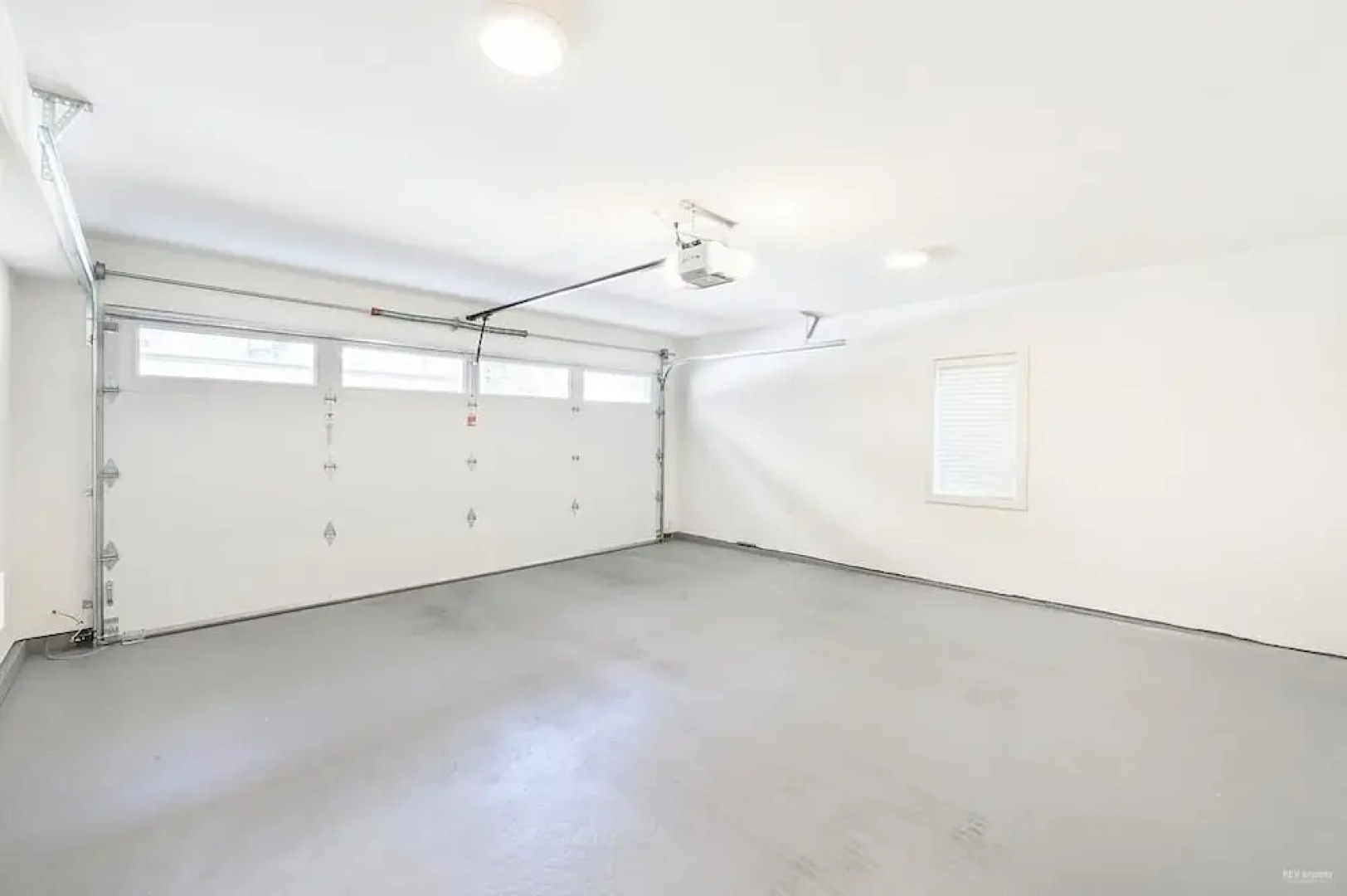 Luxury Townhouse by Elevate Rooms