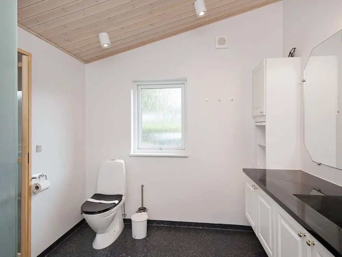10 Person Holiday Home in Juelsminde-by Traum