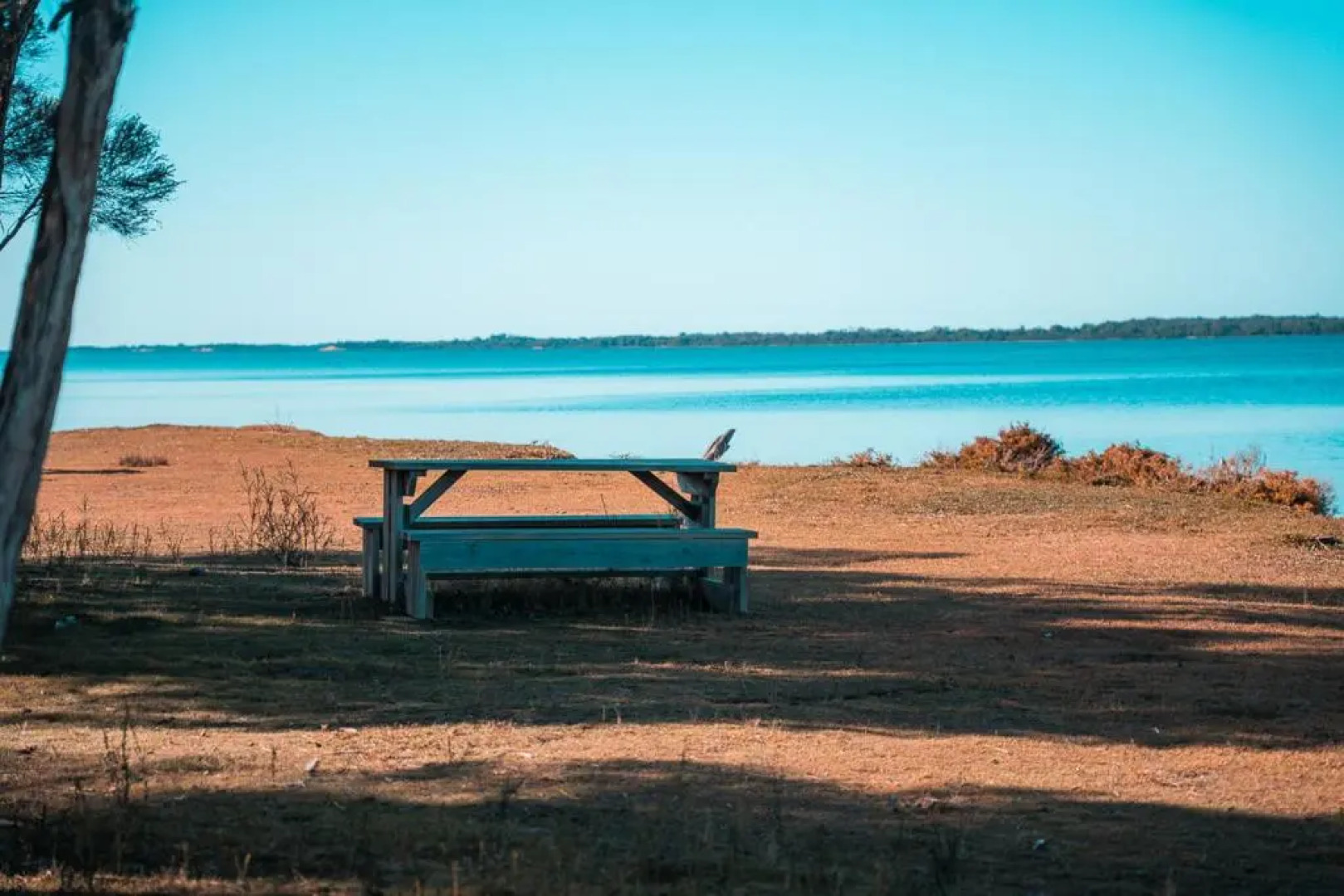 Waterfront Retreat At Wattle Point