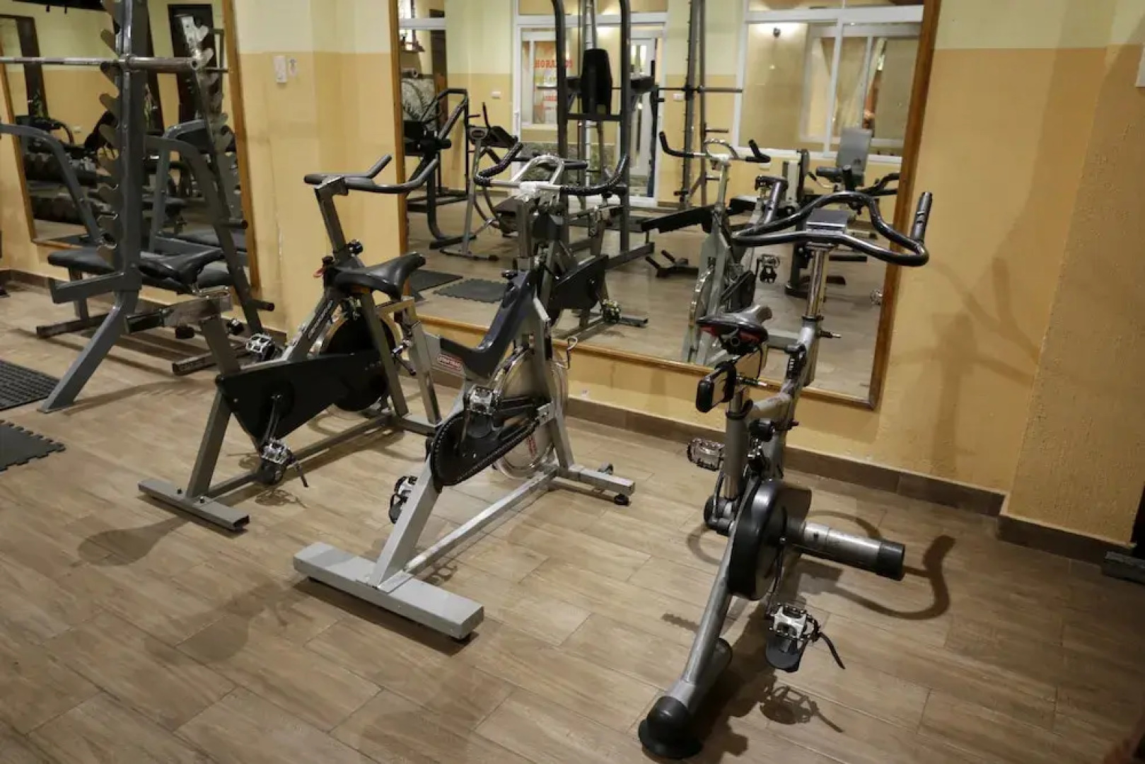 El Delfin Hotel y Restaurante