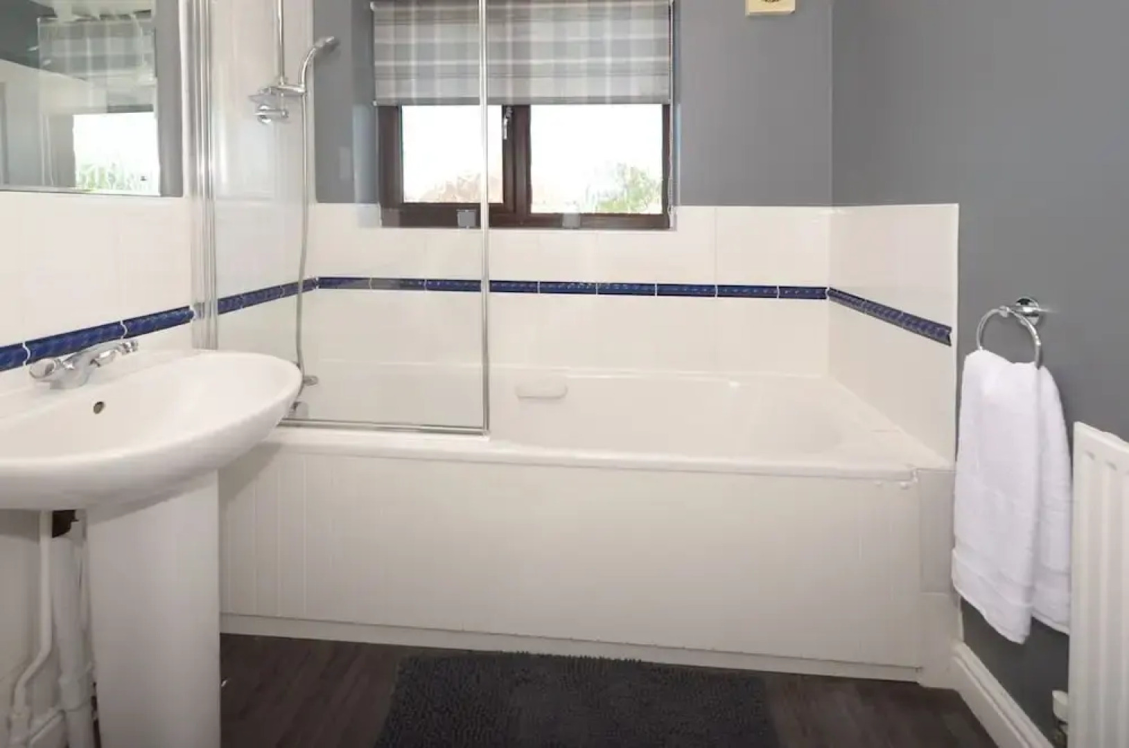 Ideal for Alton Towers, Staffordshire and The Peak District