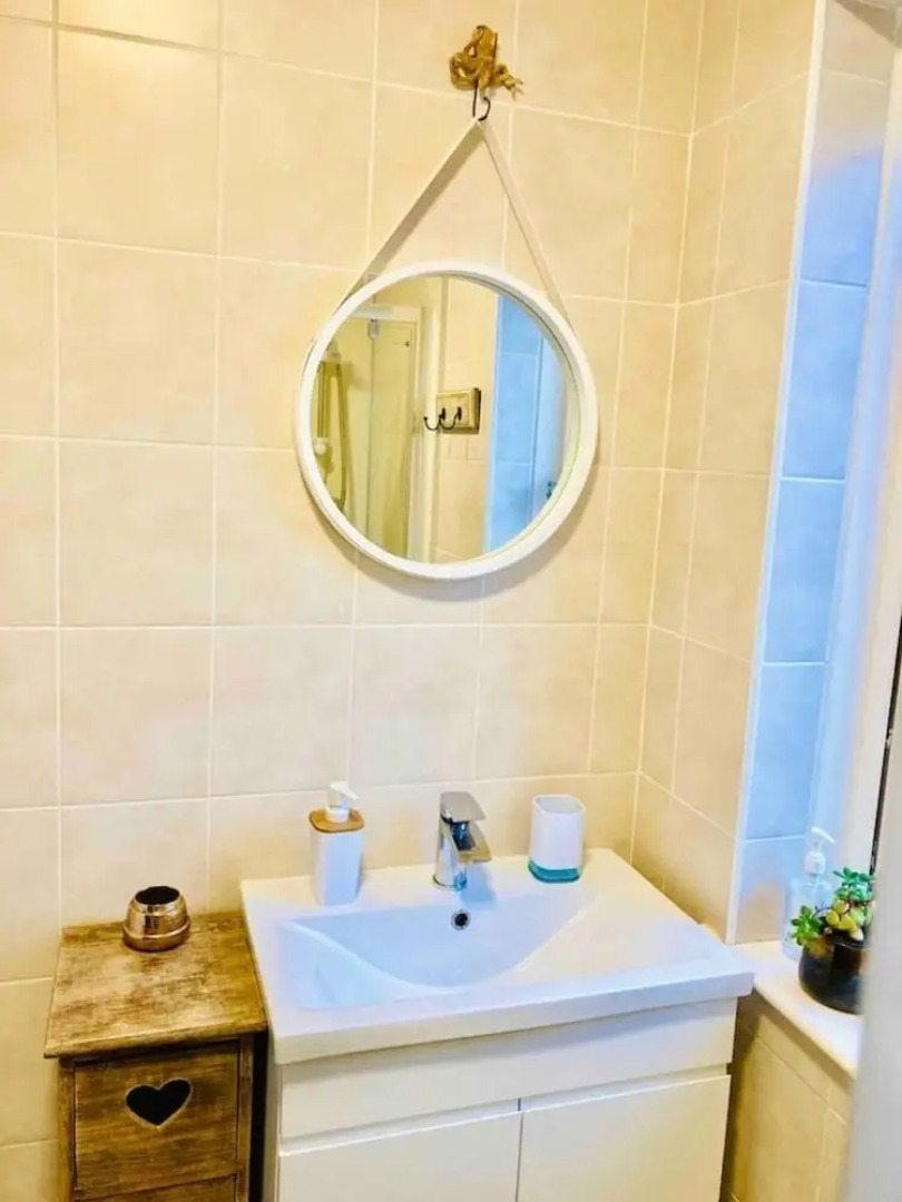 Cosy Classy 2-bed Maisonette, Village nr Newquay