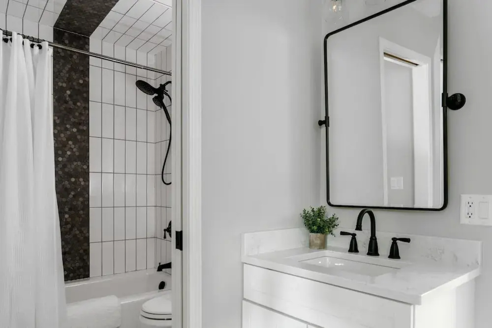 Tranquil Family Retreat - for 10!