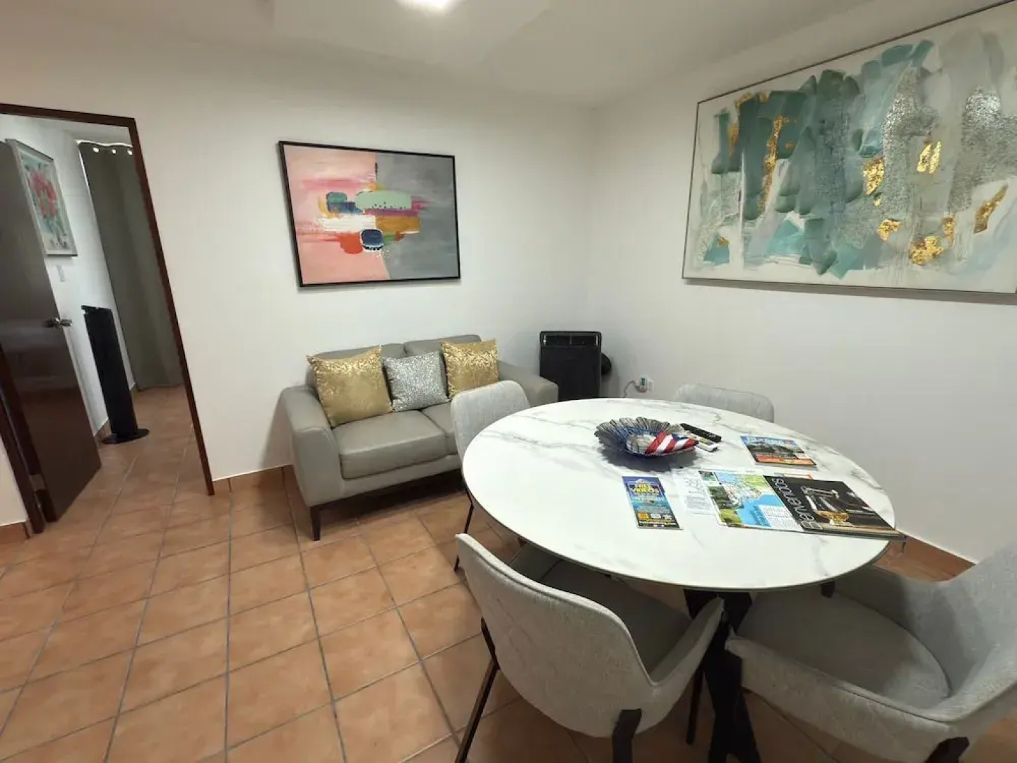 3 Bed 1 Bath 1 Park Plaza Universidad