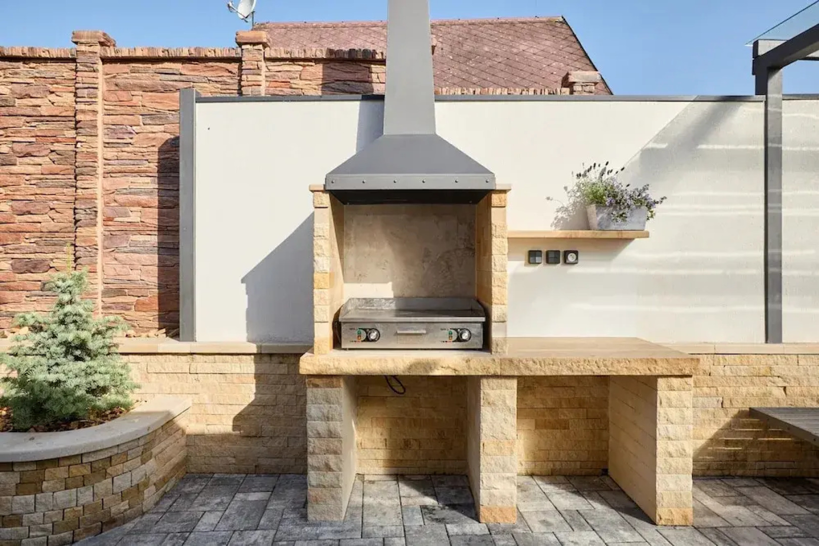 Villa in Radvanice With hot tub