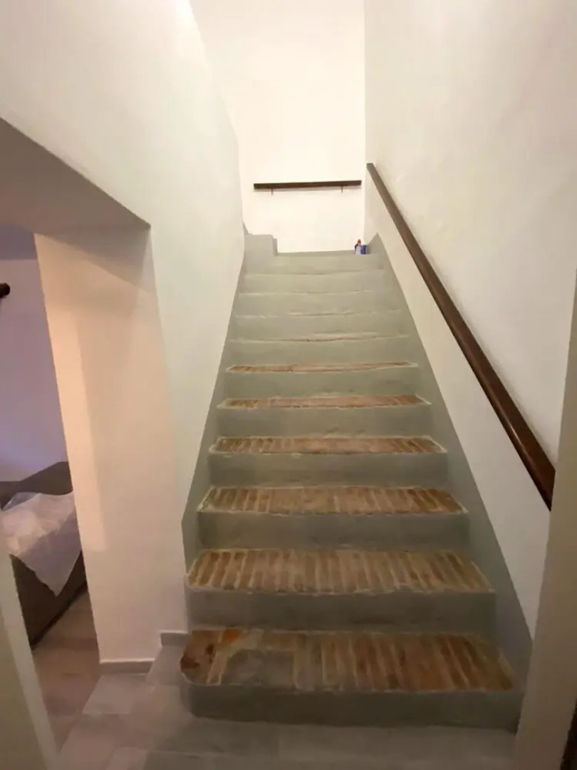 House With 2 Bedrooms in Caprona, With Terrace and Wifi Near the Beach