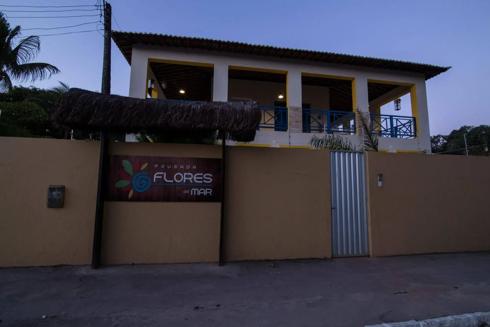 Pousada Flores do Mar