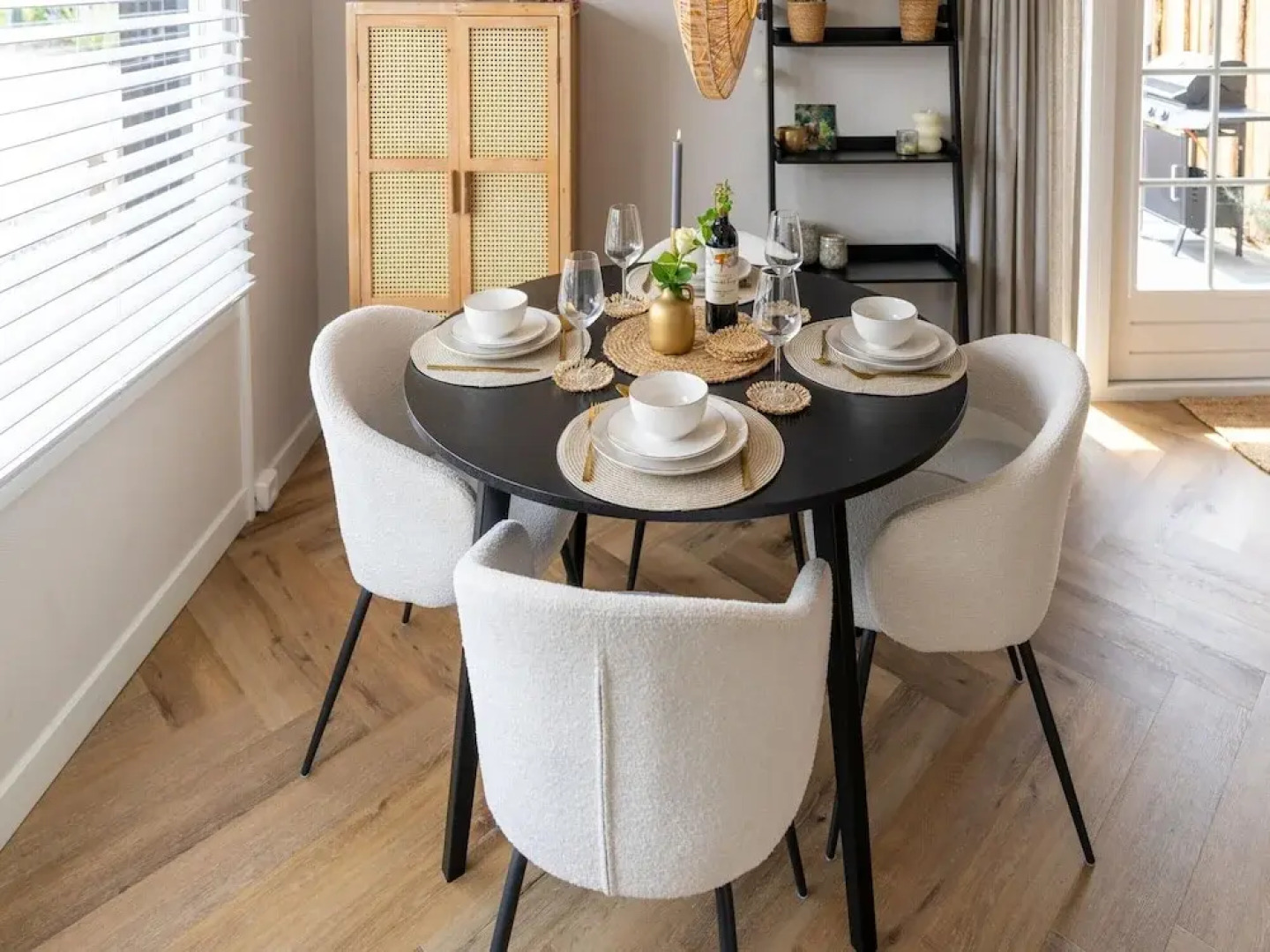 Cozy Villa w/ Sauna and BBQ