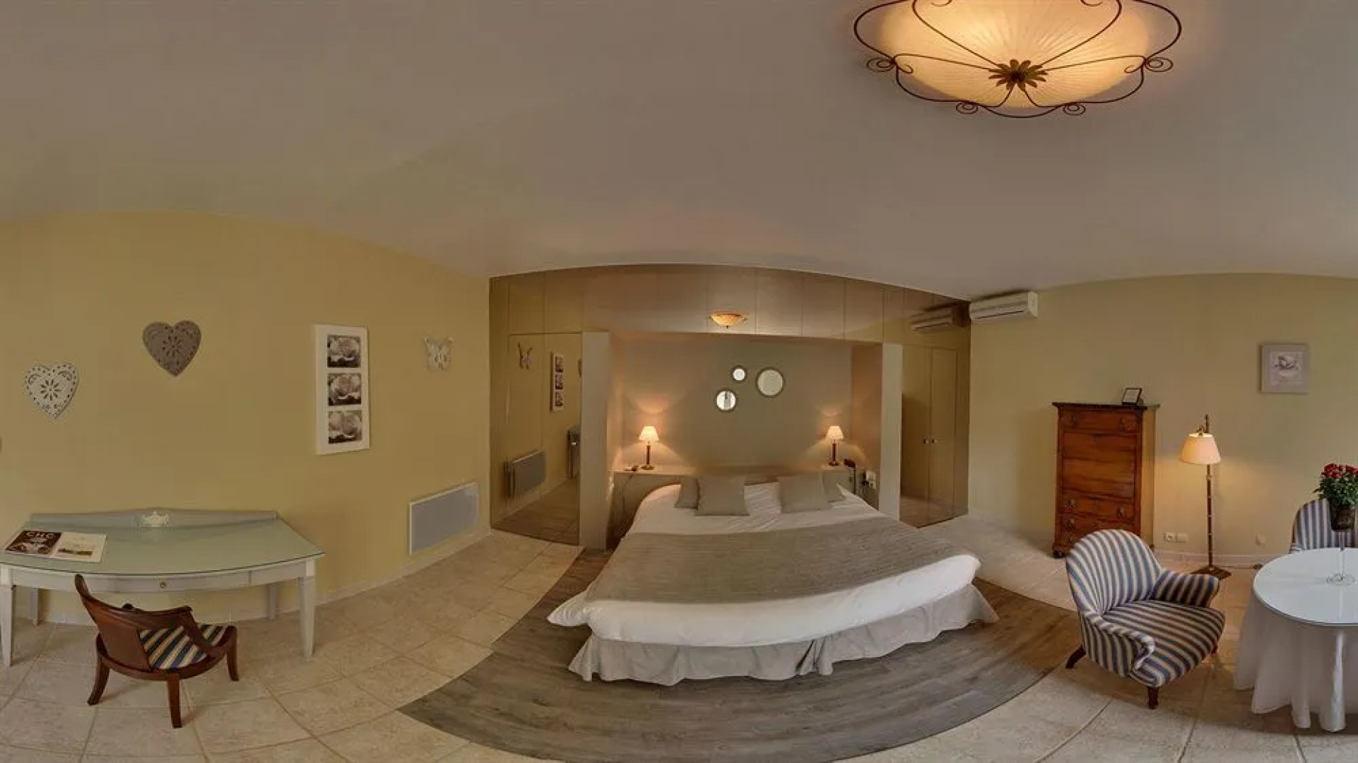 Manoir De La Roseraie