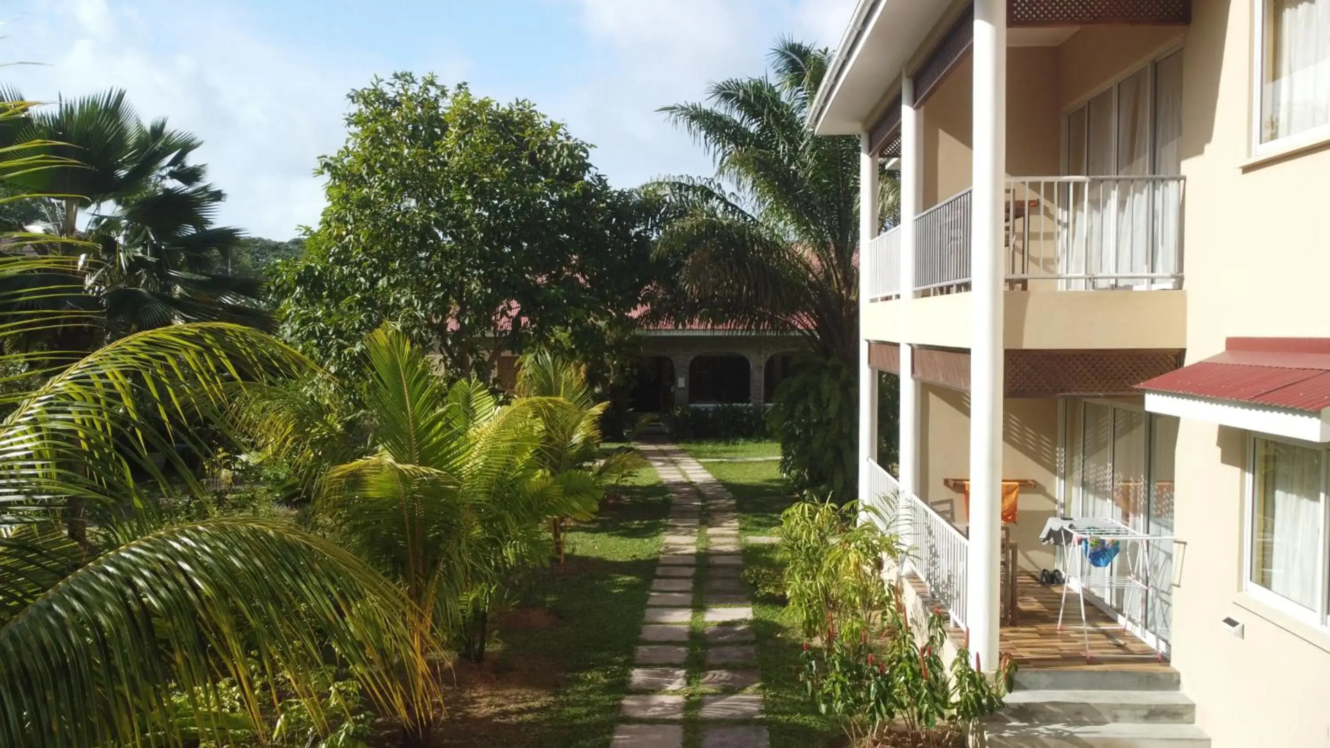 Villa Rafia Guesthouse